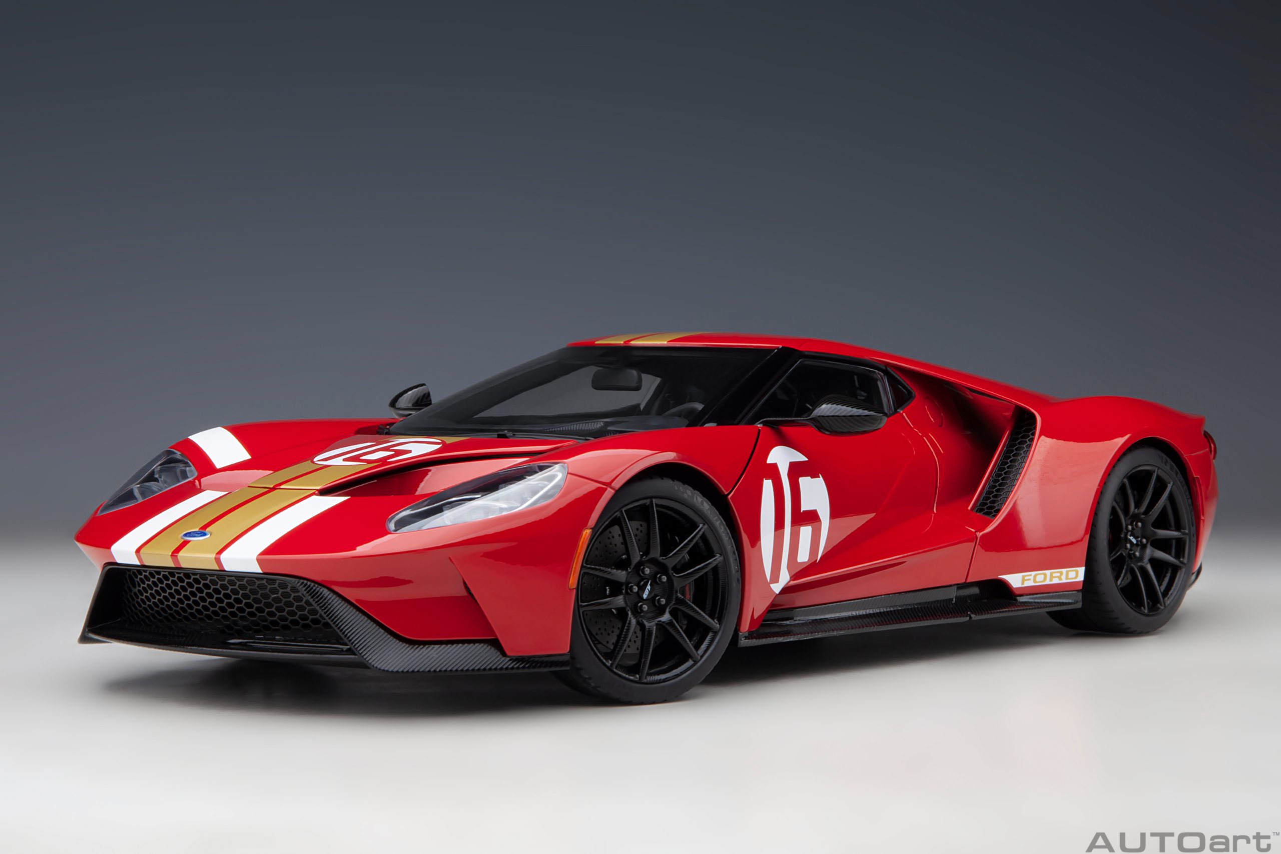 AUTOart Ford GT 2022 '64 Prototype Heritage Edition Alan Mann 1:18