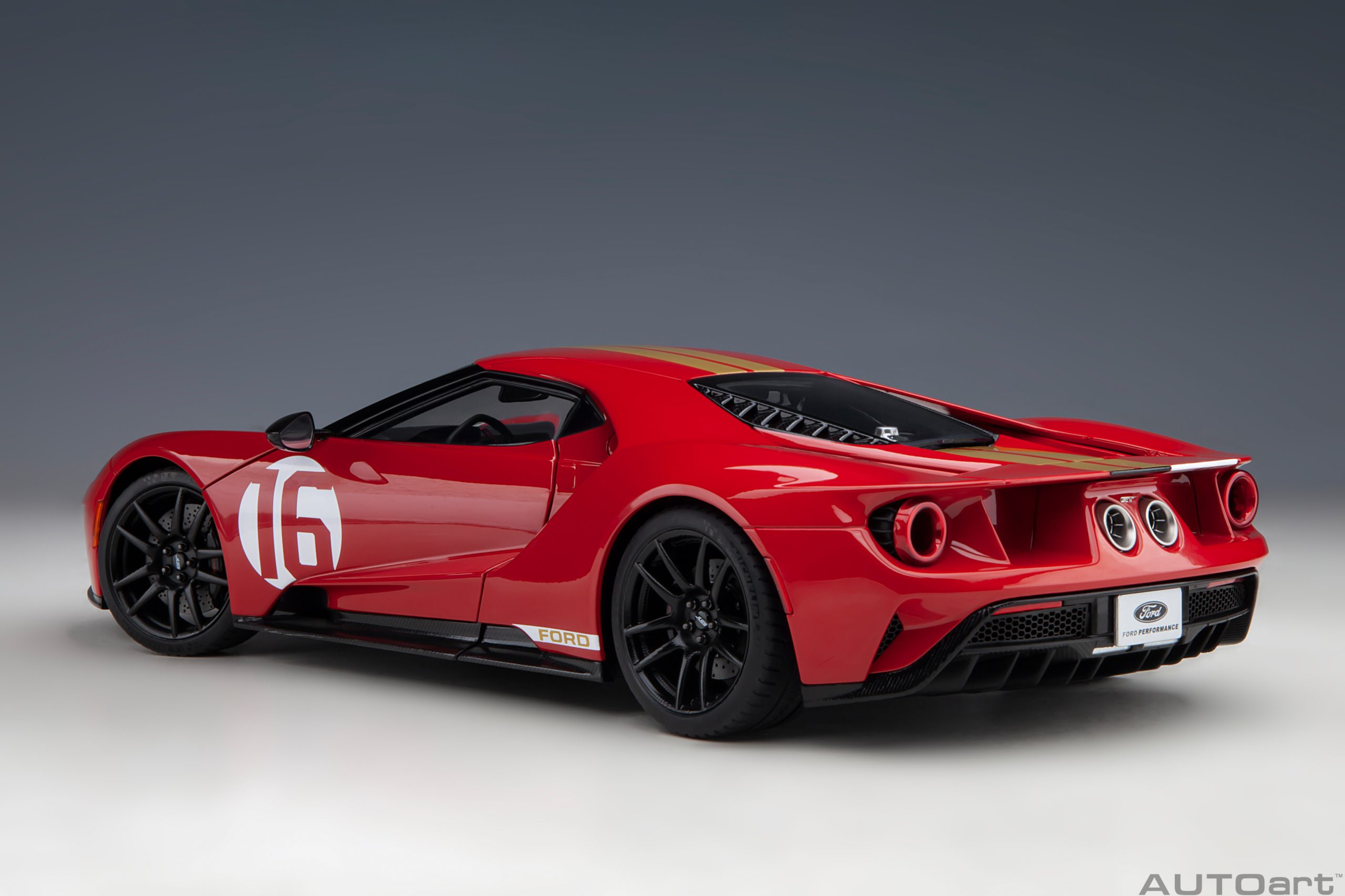 AUTOart Ford GT 2022 '64 Prototype Heritage Edition Alan Mann 1:18 – Bild 2