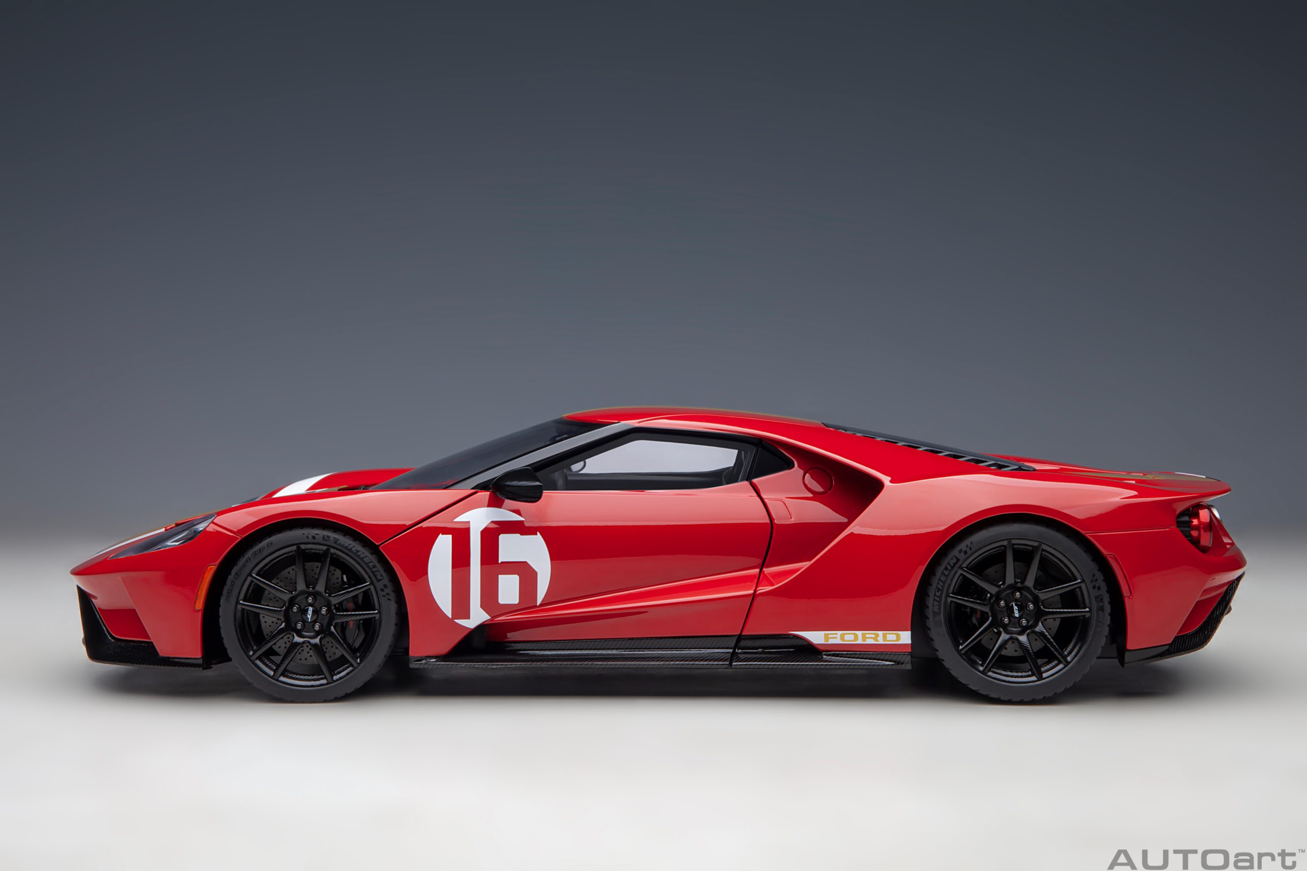 AUTOart Ford GT 2022 '64 Prototype Heritage Edition Alan Mann 1:18 – Bild 3