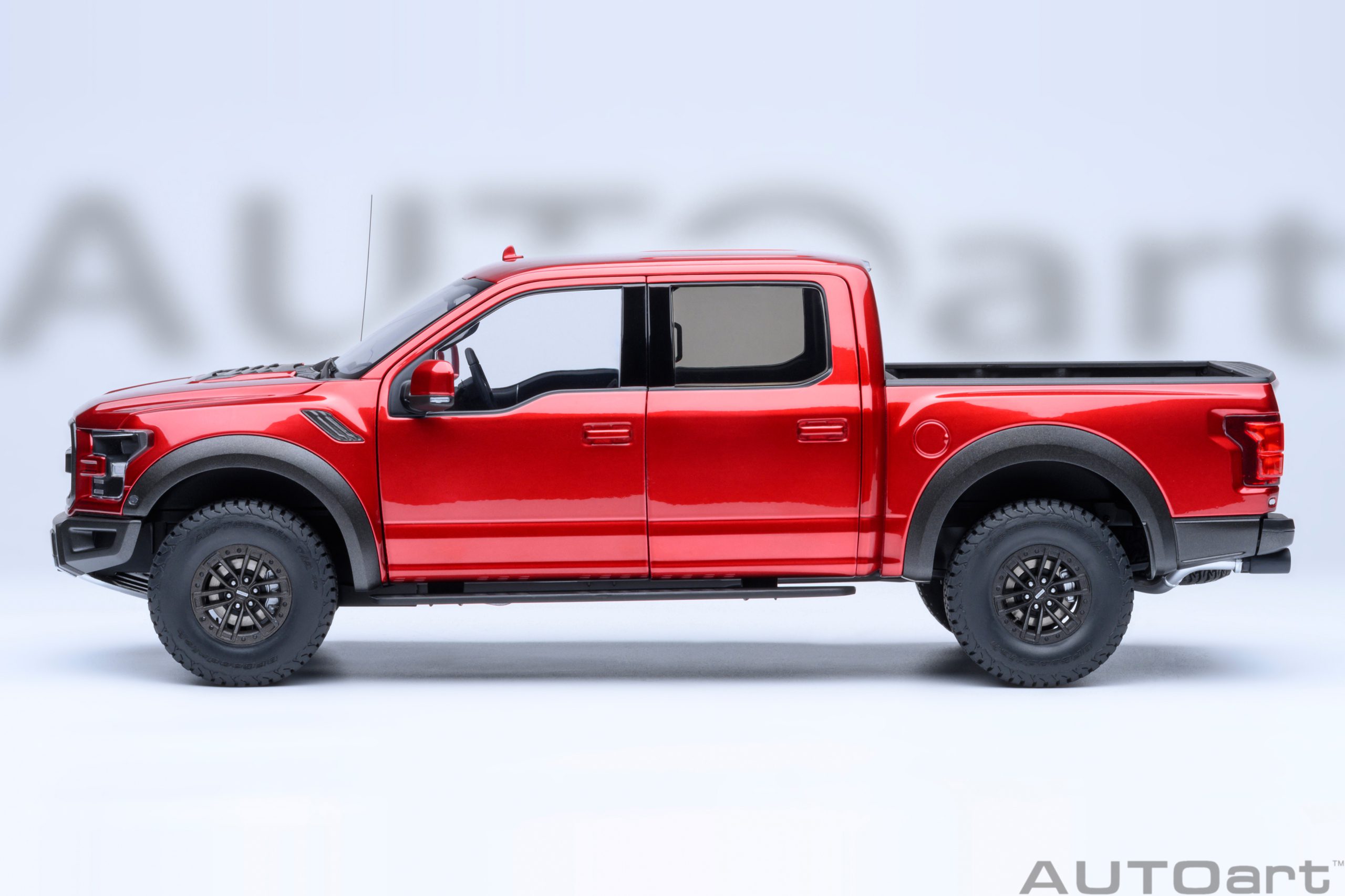 AUTOart Ford F-150 Raptor Supercrew 2019 1:18 - Ruby Red - Image 3