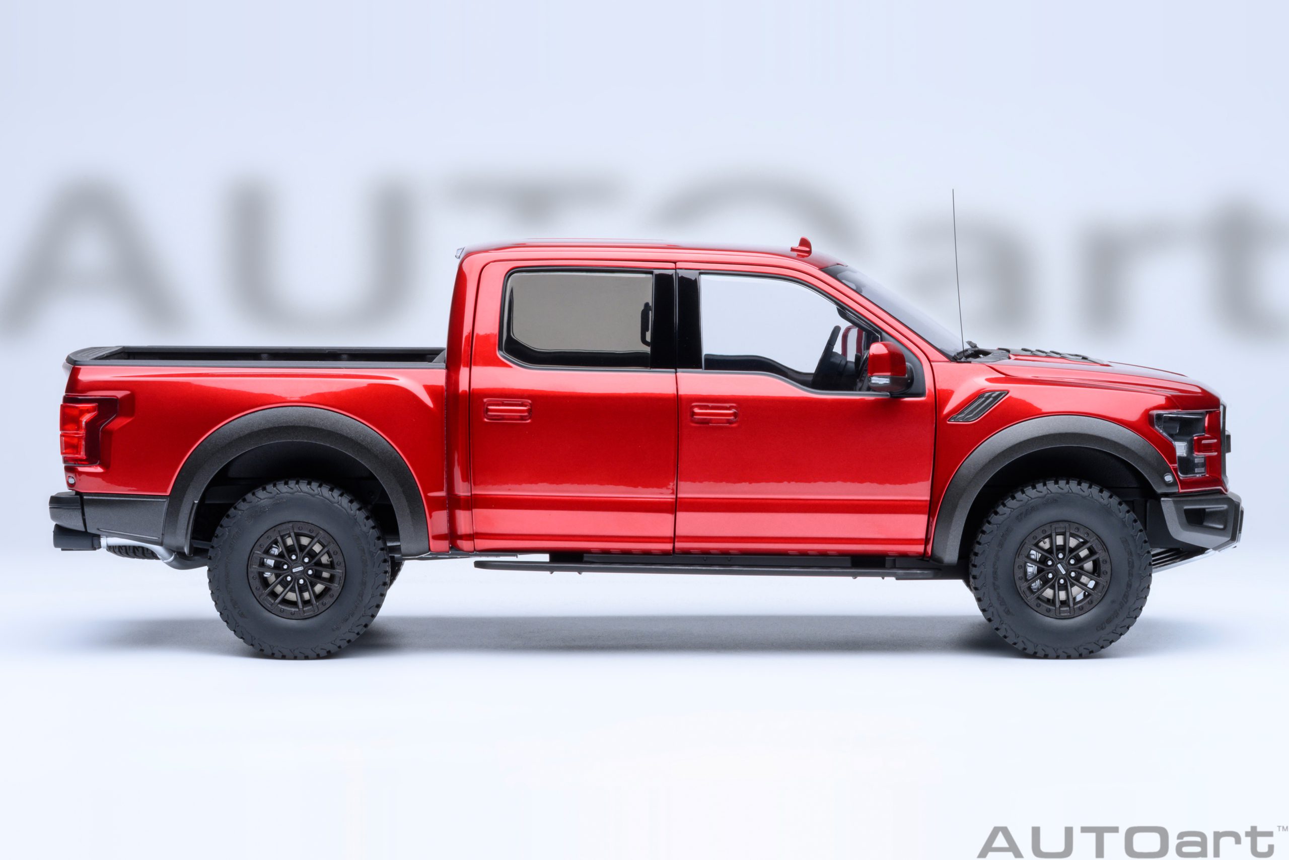 AUTOart Ford F-150 Raptor Supercrew 2019 1:18 - Ruby Red - Image 4