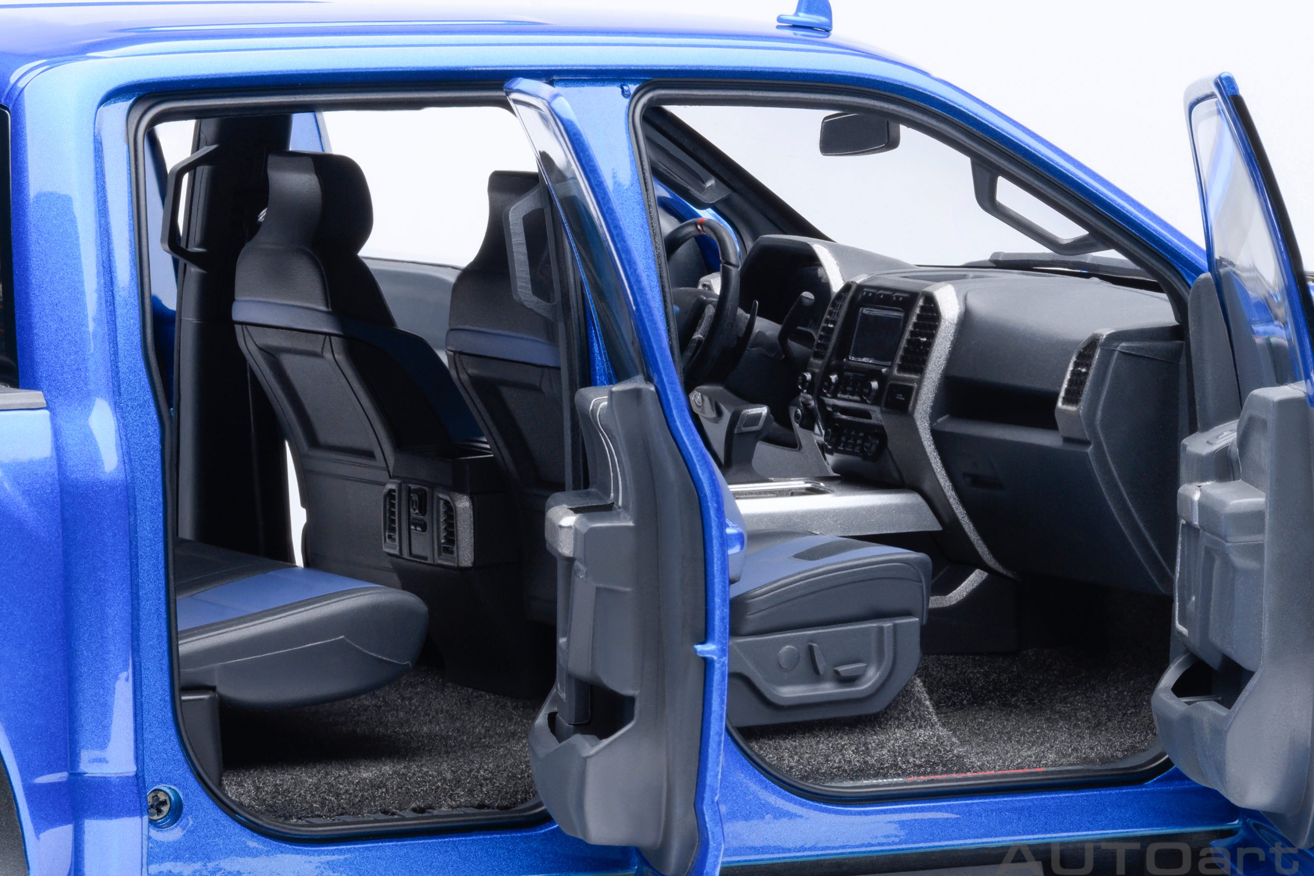 AUTOart Ford F-150 Raptor Supercrew 2019 1:18 - Velocity Blue - Image 10