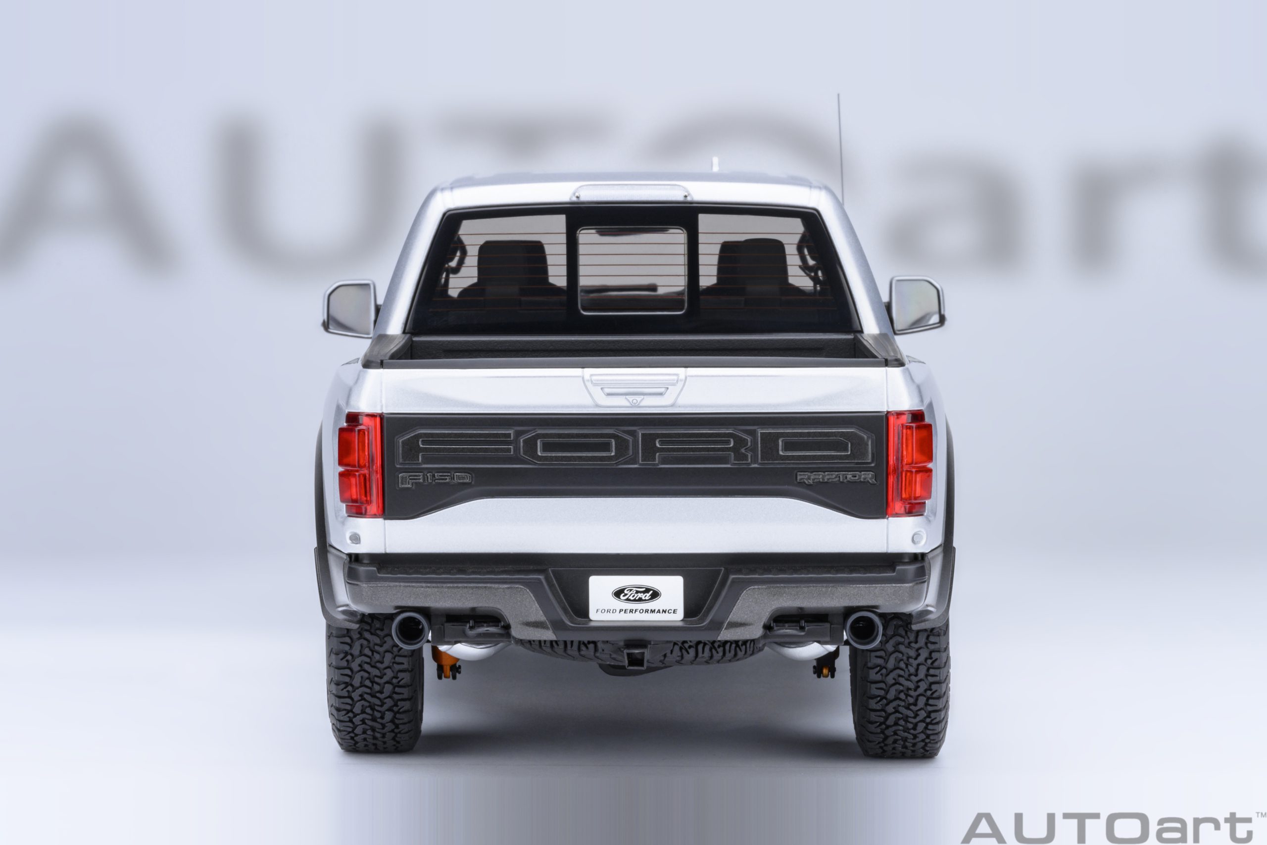 AUTOart Ford F-150 Raptor Supercrew 2019 1:18 - Ingot Silver - 画像6
