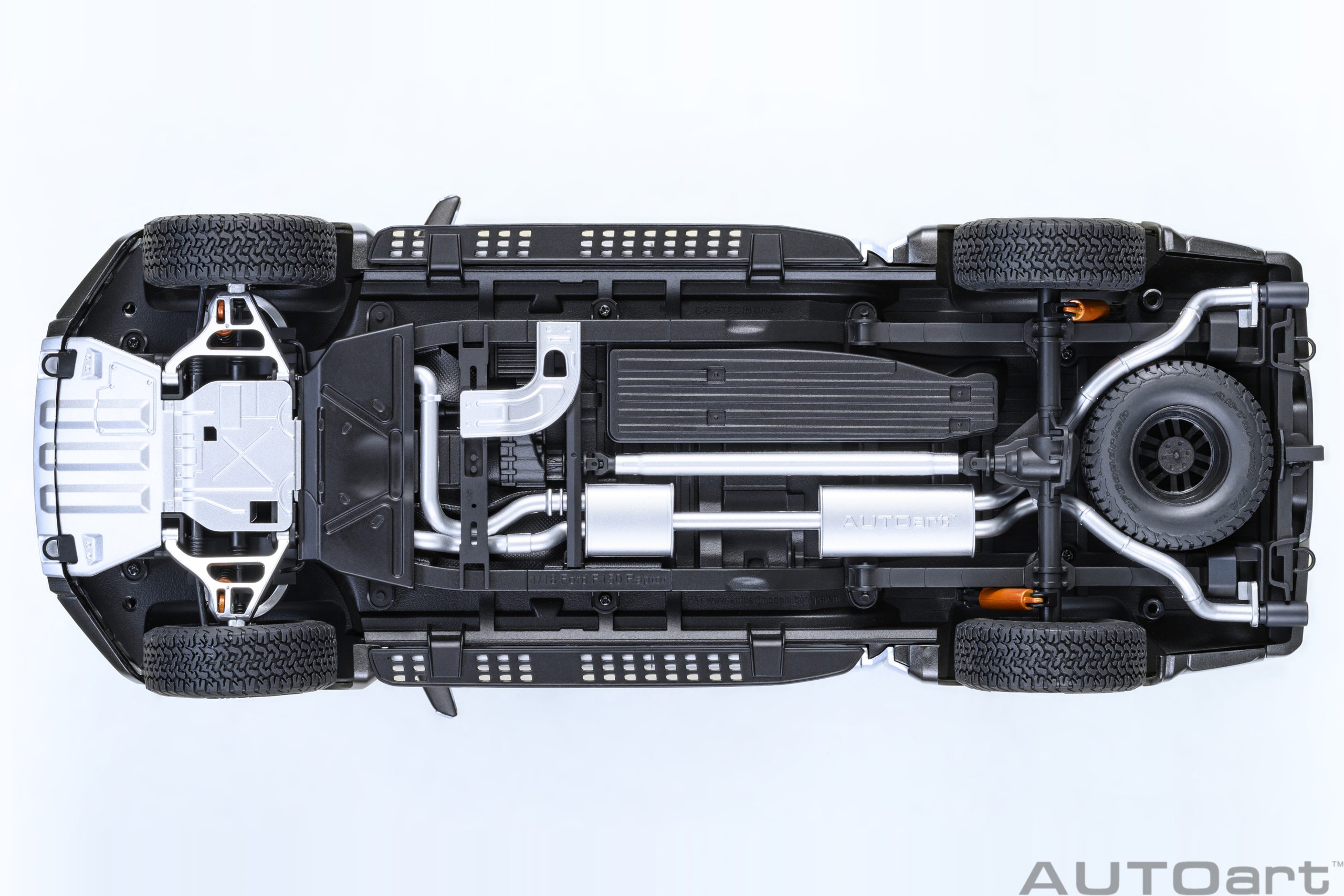 AUTOart Ford F-150 Raptor Supercrew 2019 1:18 - Ingot Silver - 画像8