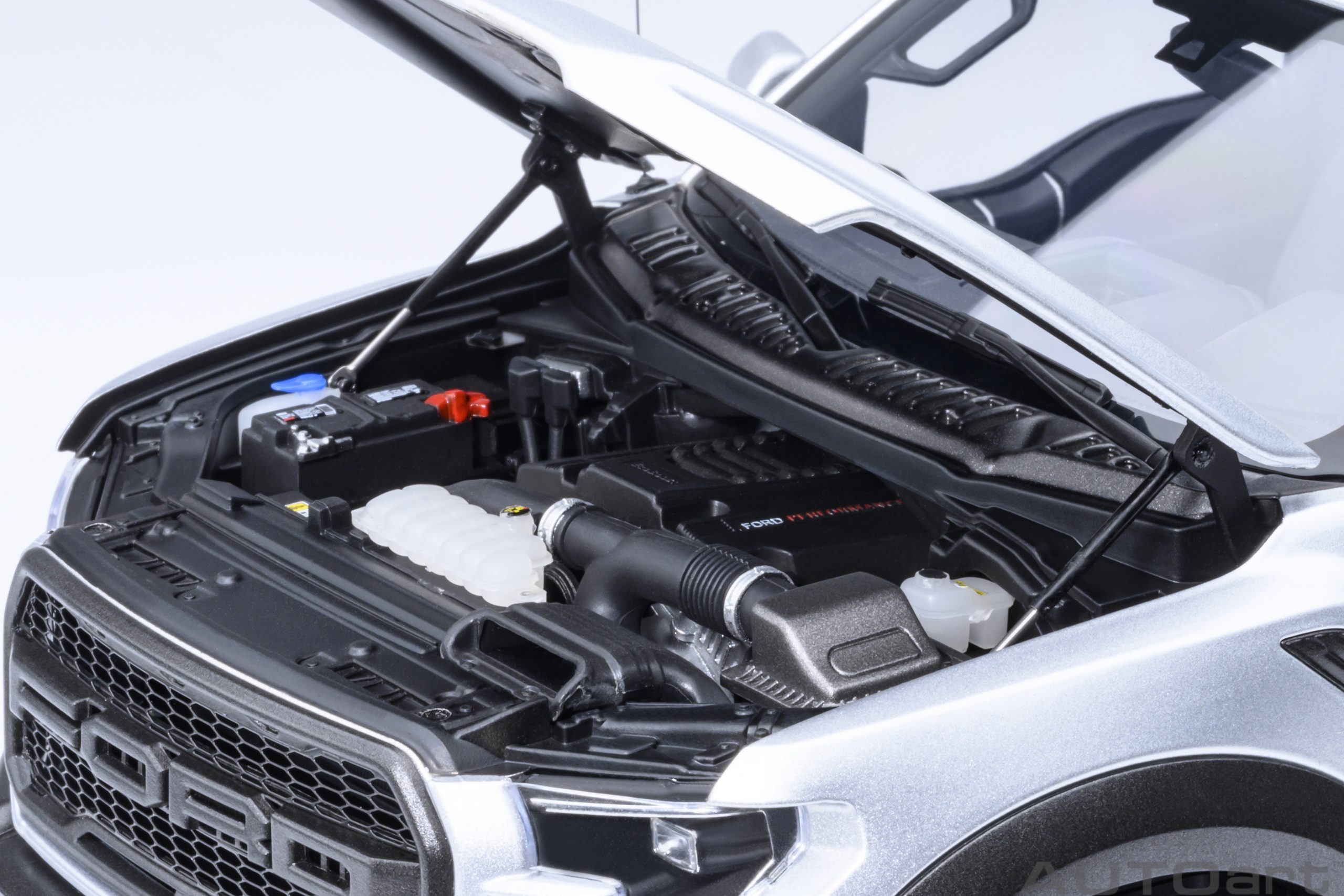 AUTOart Ford F-150 Raptor Supercrew 2019 1:18 - Ingot Silver - 画像11