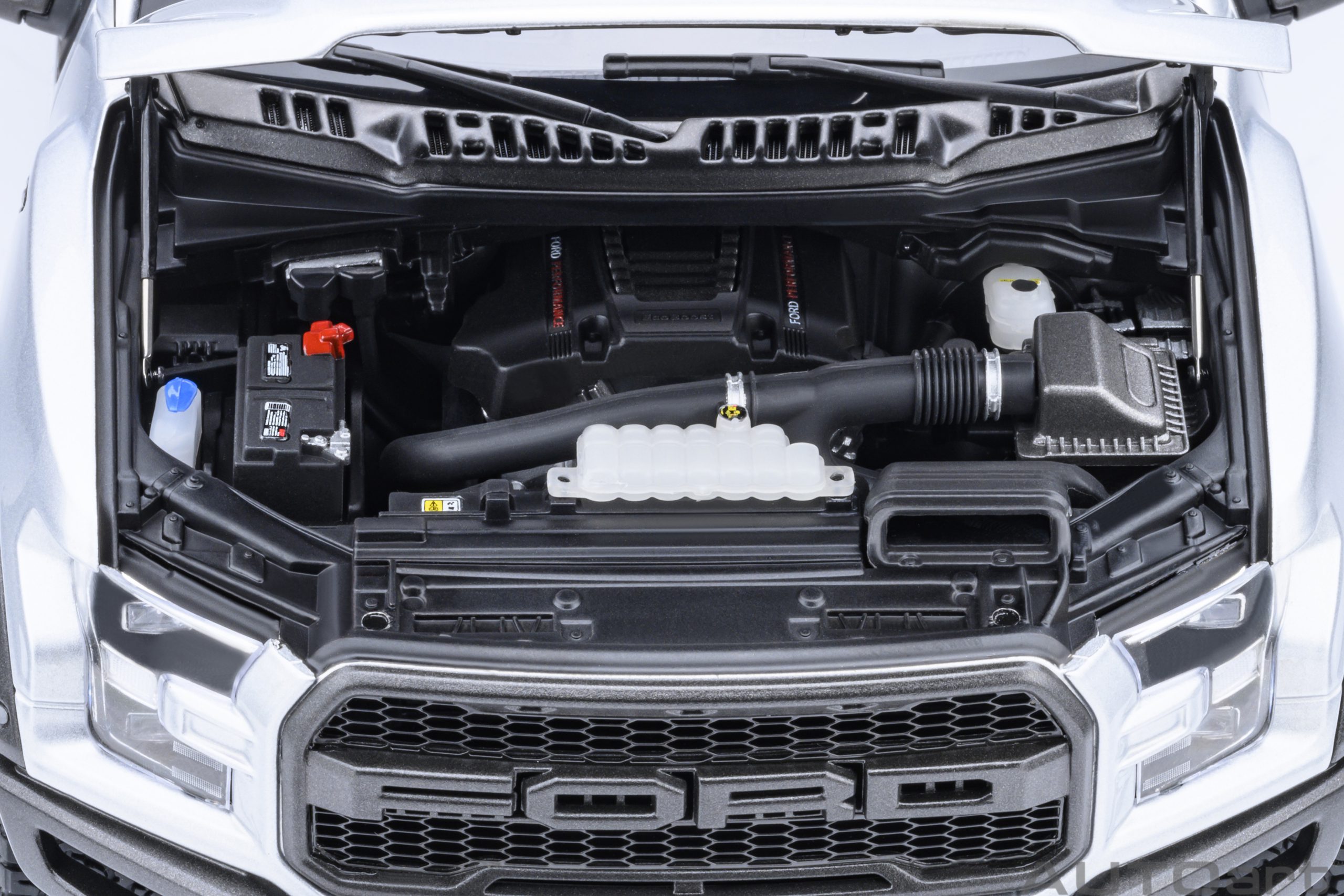 AUTOart Ford F-150 Raptor Supercrew 2019 1:18 - Ingot Silver - 画像12