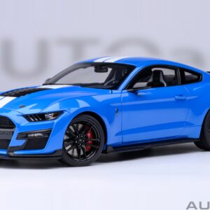 AUTOart Ford Mustang Shelby GT500 1:18 - Grabber Blue