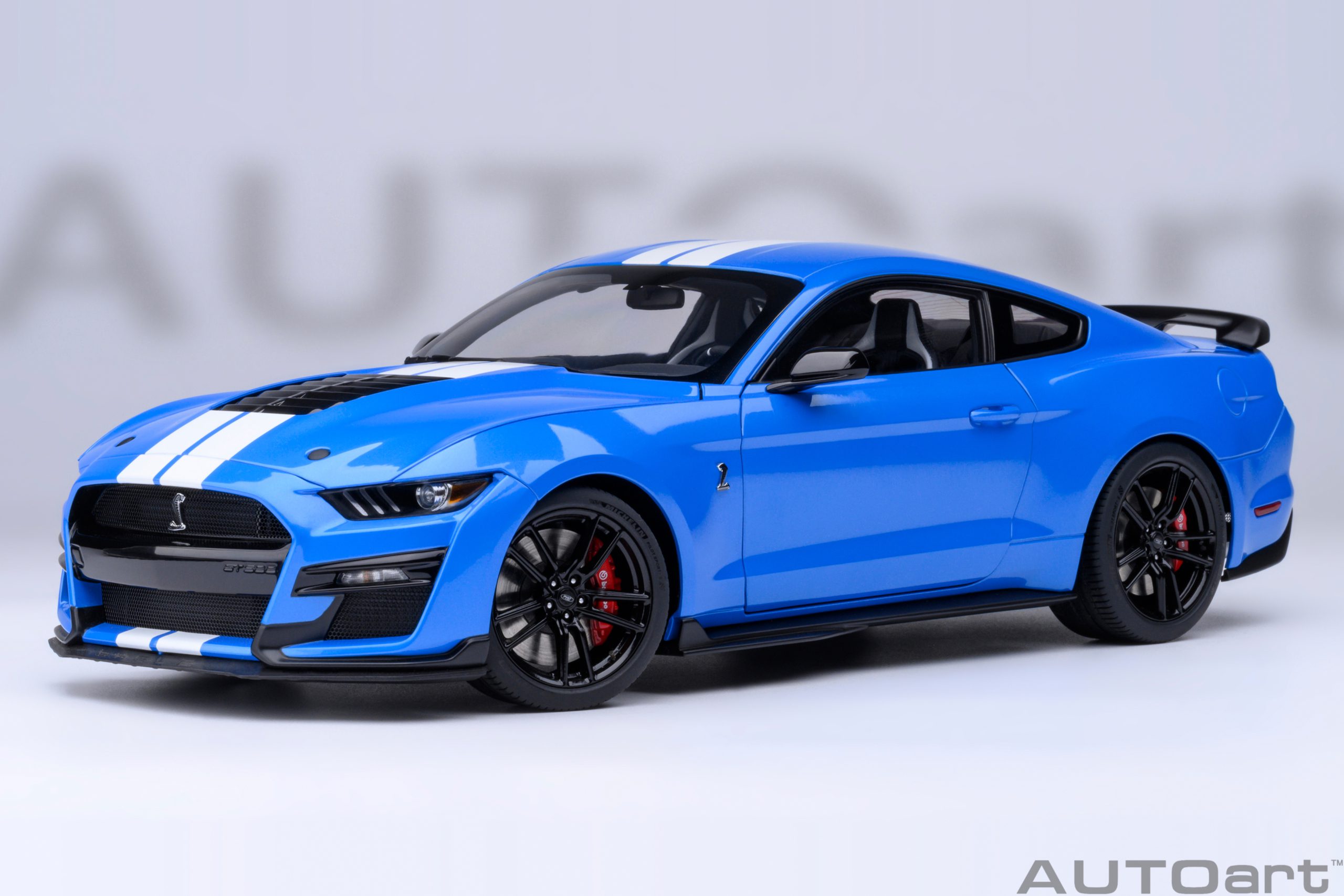 AUTOart Ford Mustang Shelby GT500 1:18 - Bleu Grabber