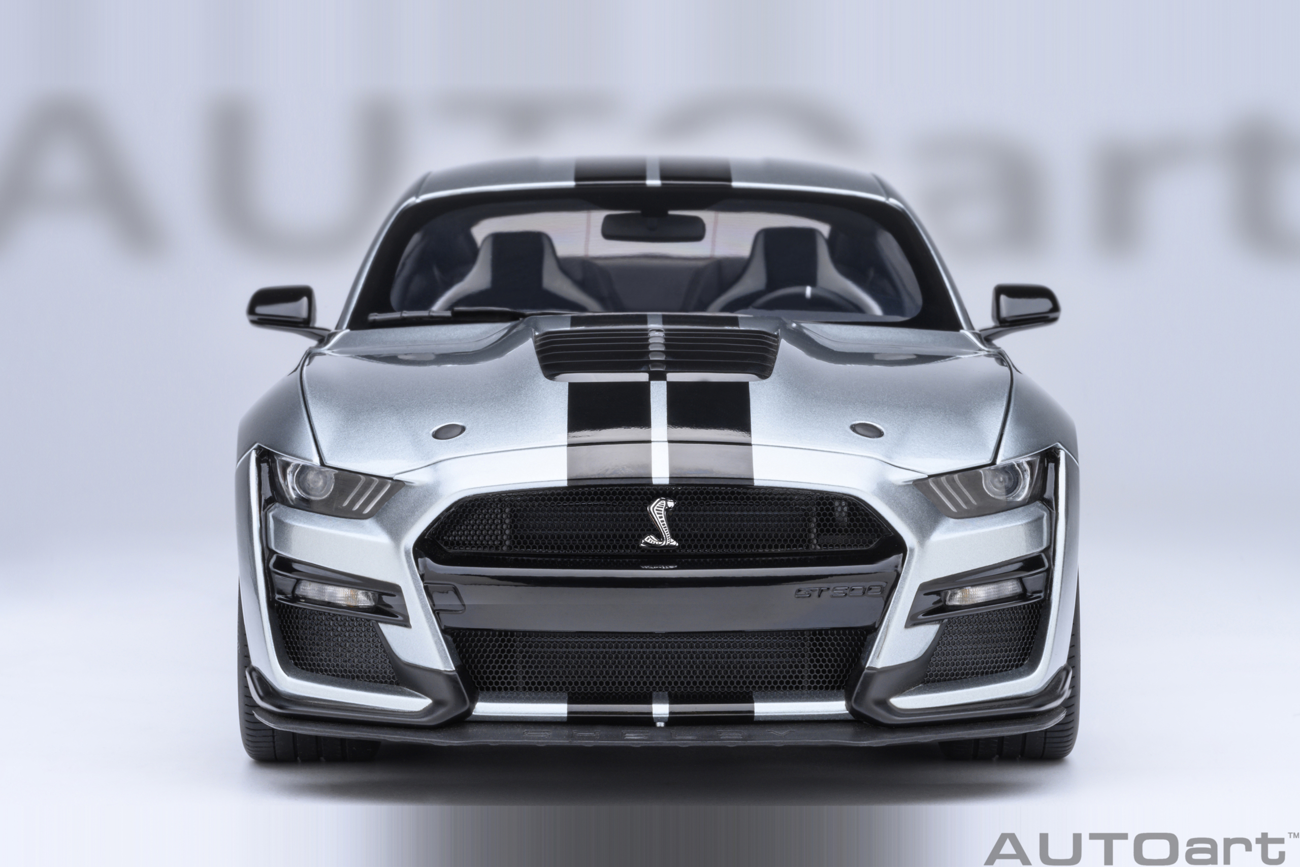 AUTOart Ford Mustang Shelby GT500 1:18 - Iconic Silver - Image 5