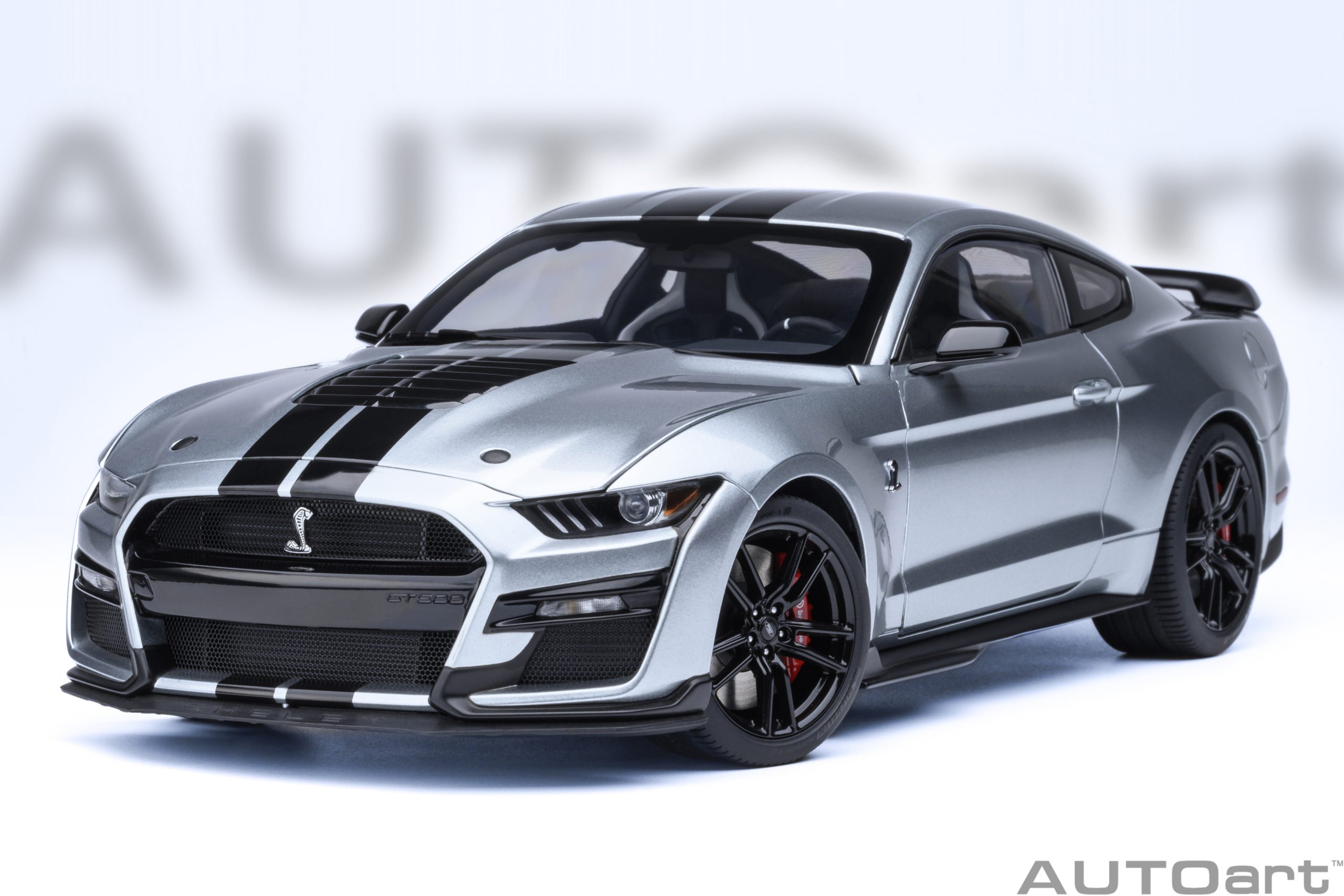 AUTOart Ford Mustang Shelby GT500 1:18 - Iconic Silver - Image 18
