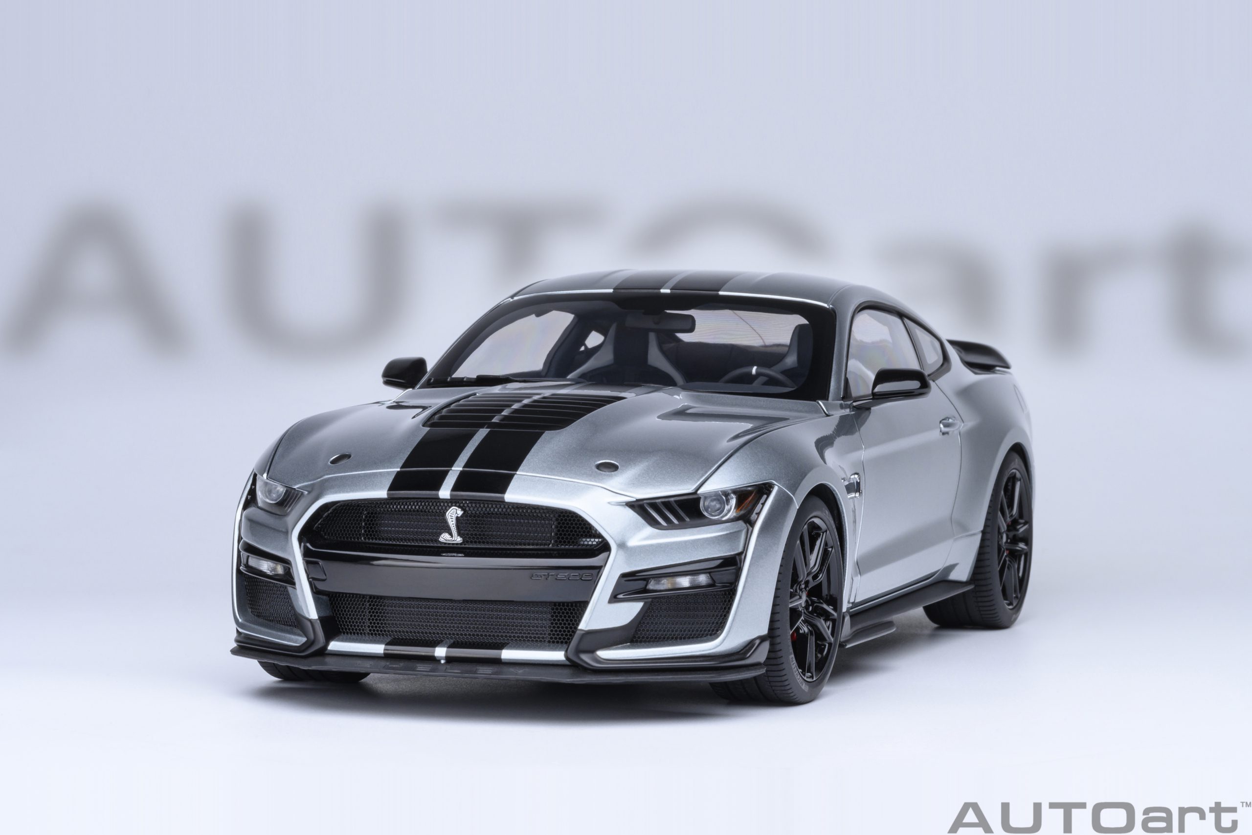 AUTOart Ford Mustang Shelby GT500 1:18 - Iconic Silver - Image 19