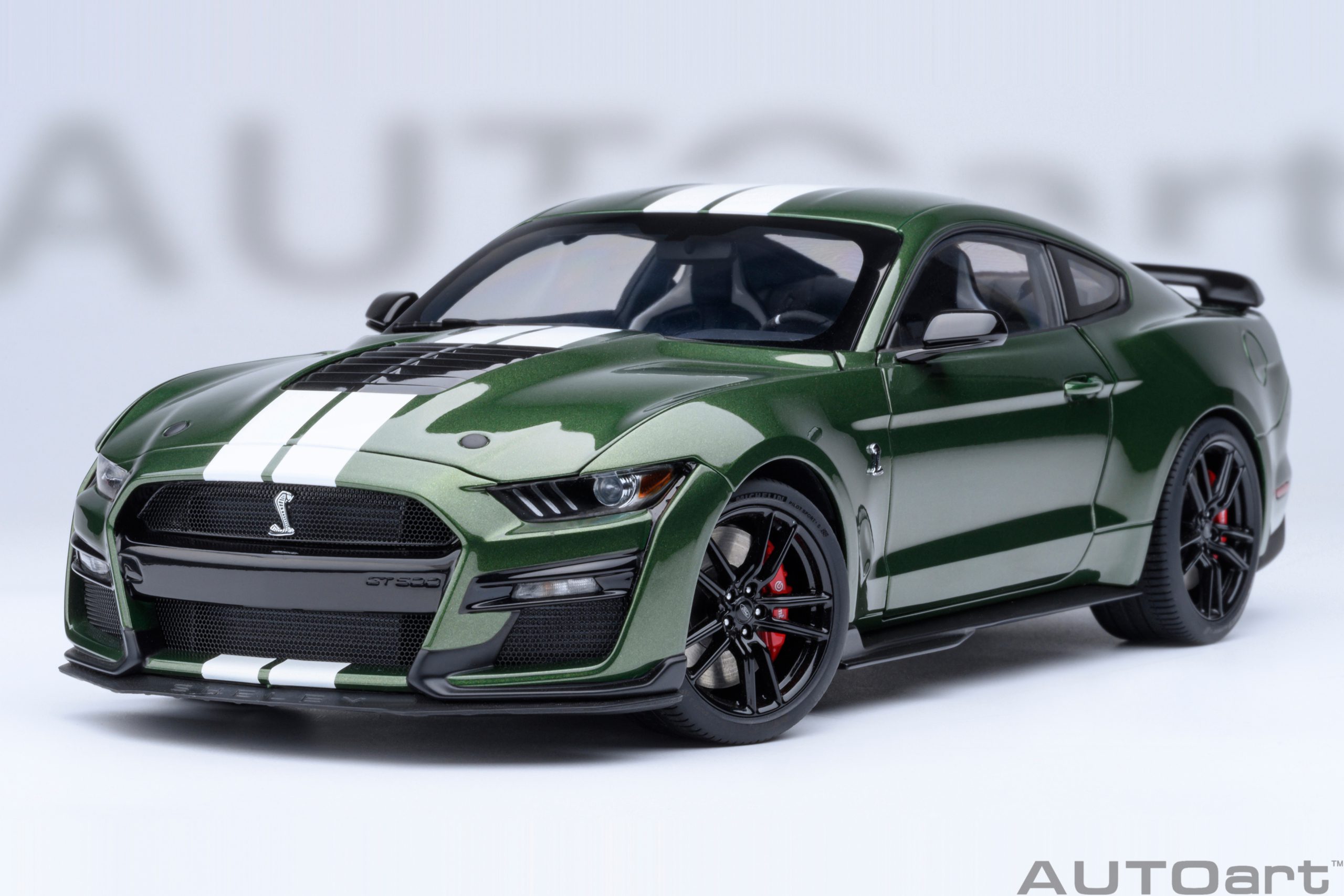AUTOart Ford Mustang Shelby GT500 1:18 - Eruption Green - Image 17