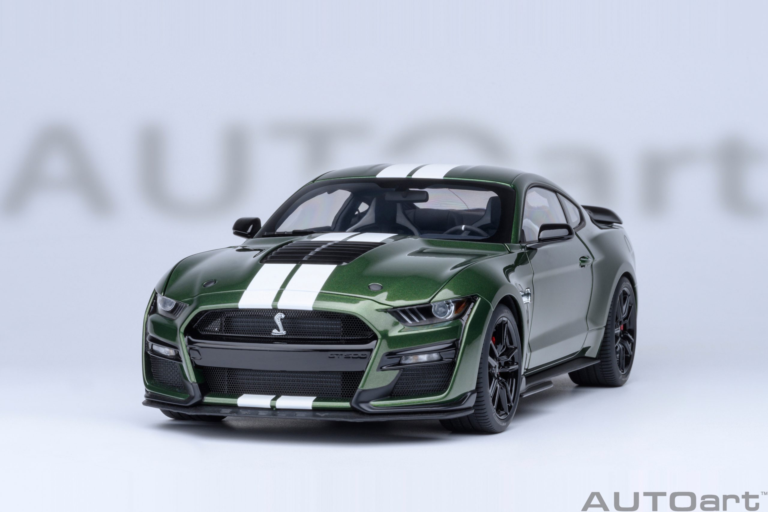 AUTOart Ford Mustang Shelby GT500 1:18 - Eruption Green - Image 19