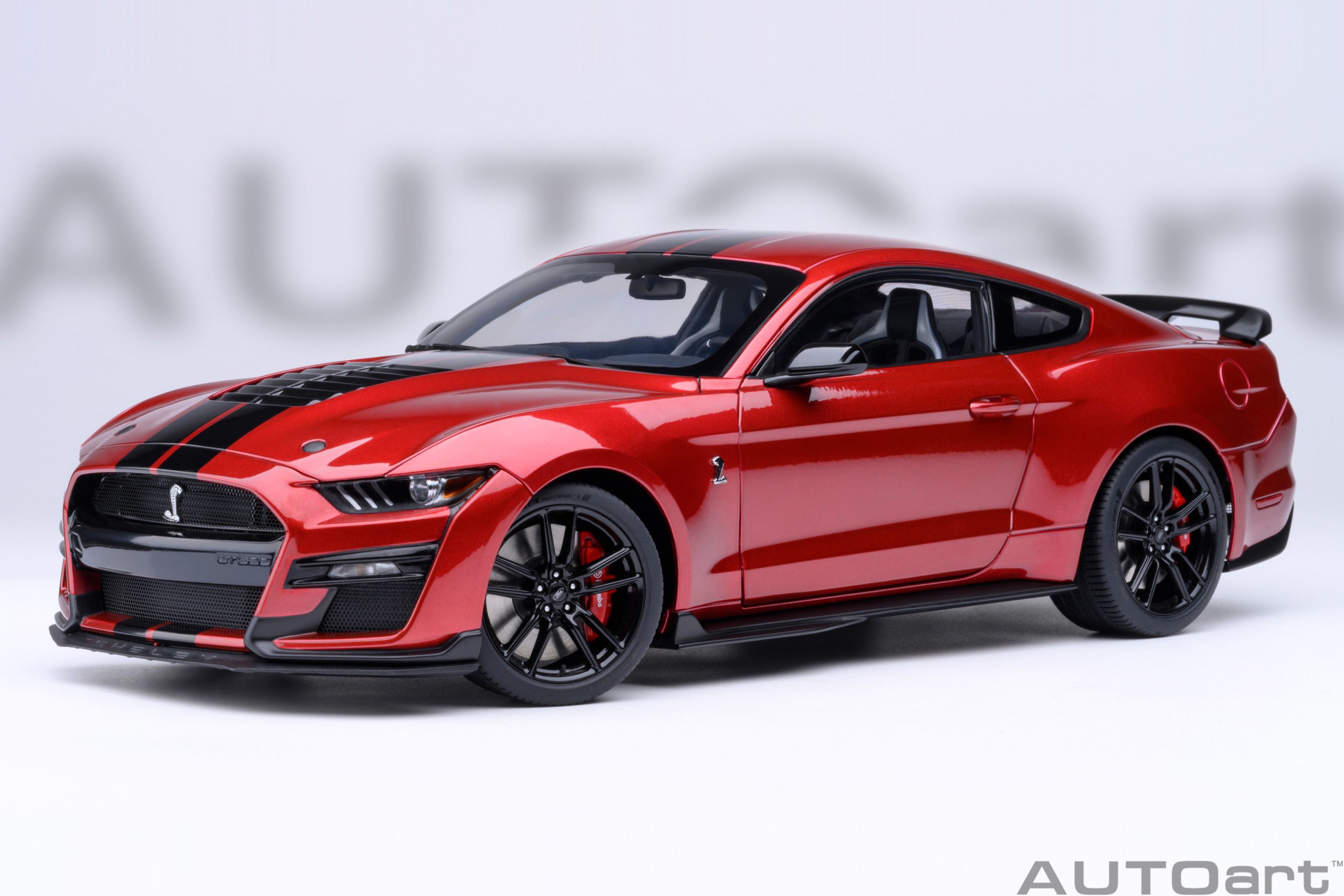 AUTOart Ford Mustang Shelby GT500 1:18 - Rouge Rapide