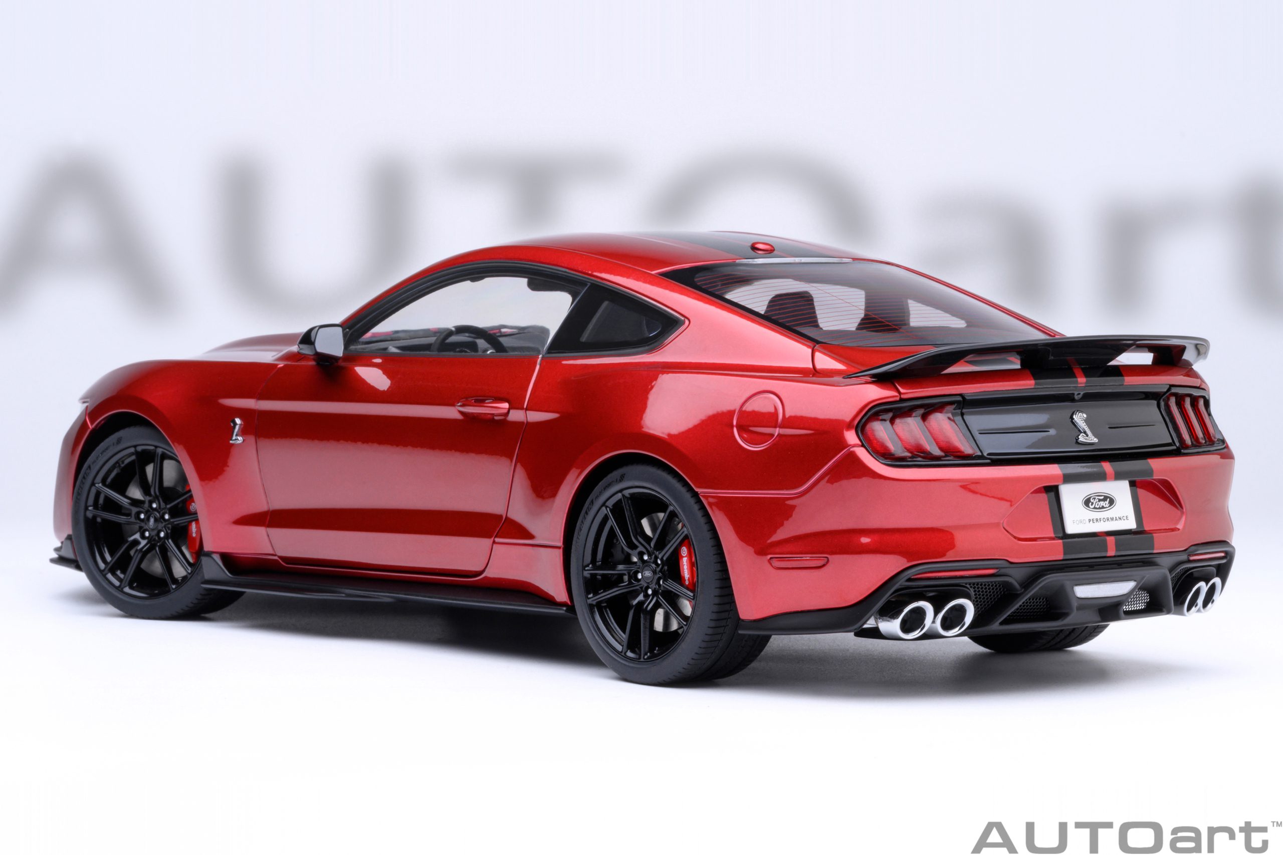 AUTOart Ford Mustang Shelby GT500 1:18 - Rapid Red - Image 2
