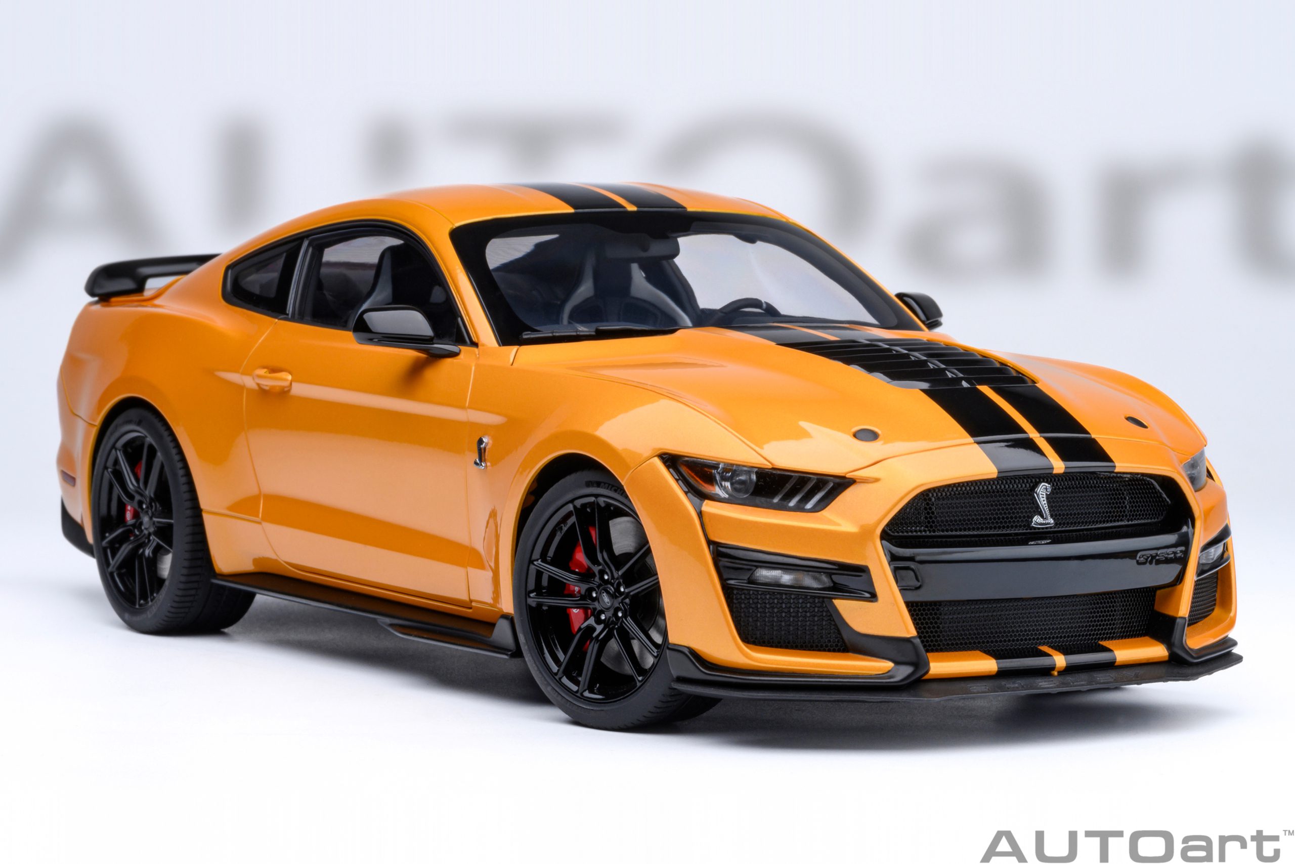 AUTOart Ford Mustang Shelby GT500 1:18 - Cyber Orange - Image 18