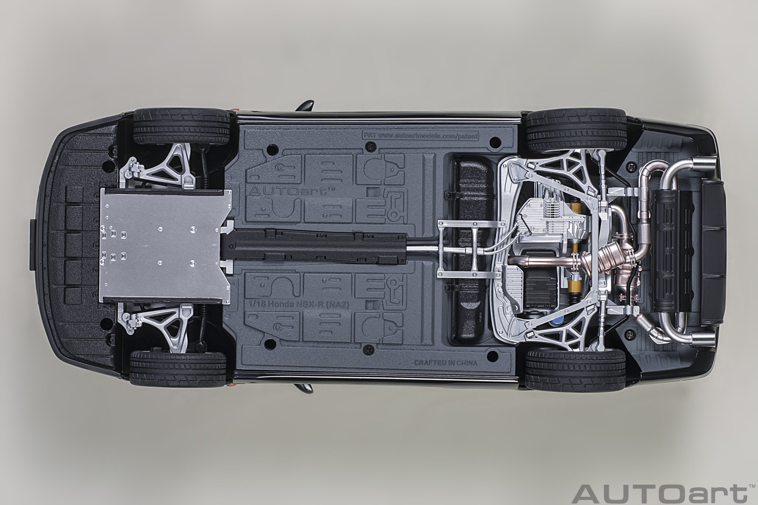 AUTOart Honda NSX-R (NA2) 2019 1:18 - Berlina Black - Immagine 8