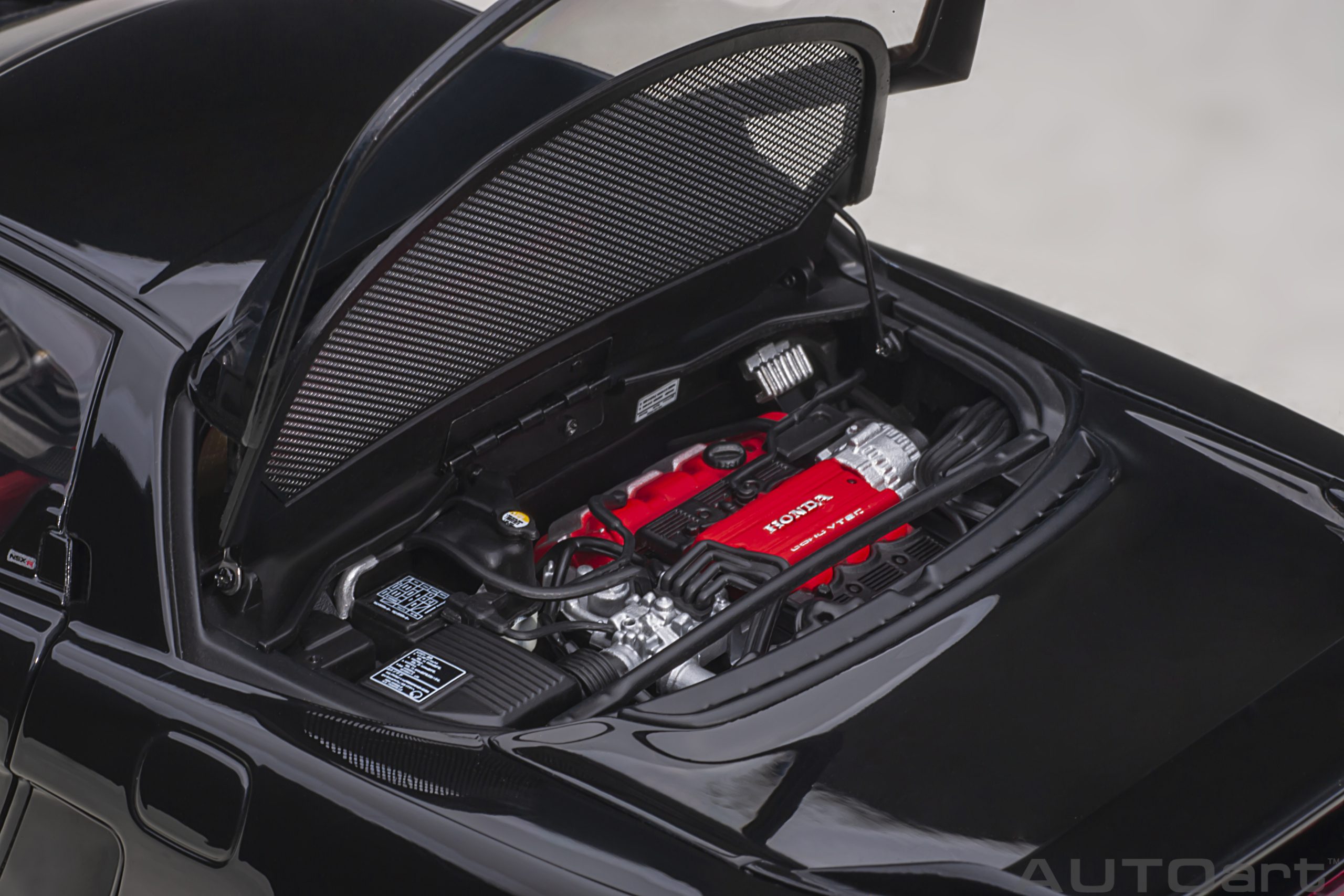 AUTOart Honda NSX-R (NA2) 2019 1:18 - Berlina Black - Immagine 11