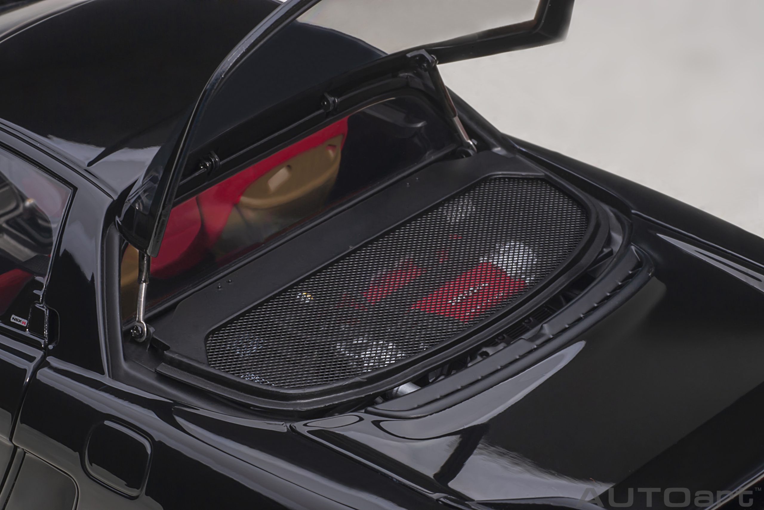 AUTOart Honda NSX-R (NA2) 2019 1:18 - Berlina Black - Immagine 12