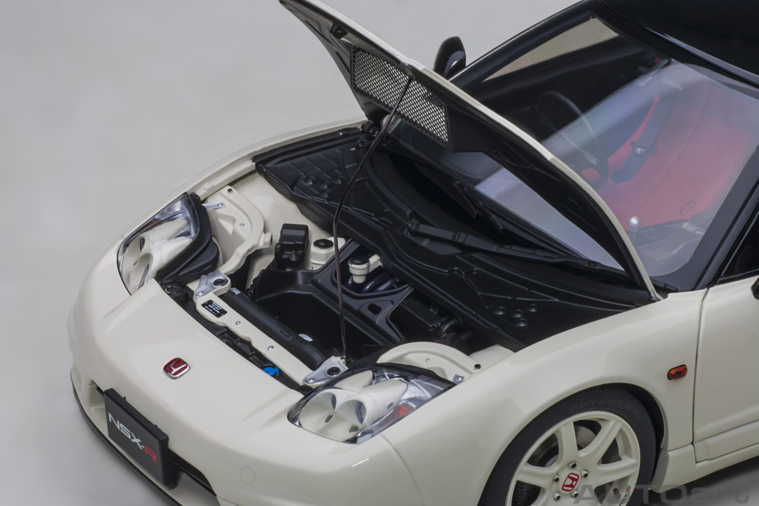 AUTOart Honda NSX-R (NA2) 2019 1:18 - Championship White - Immagine 11