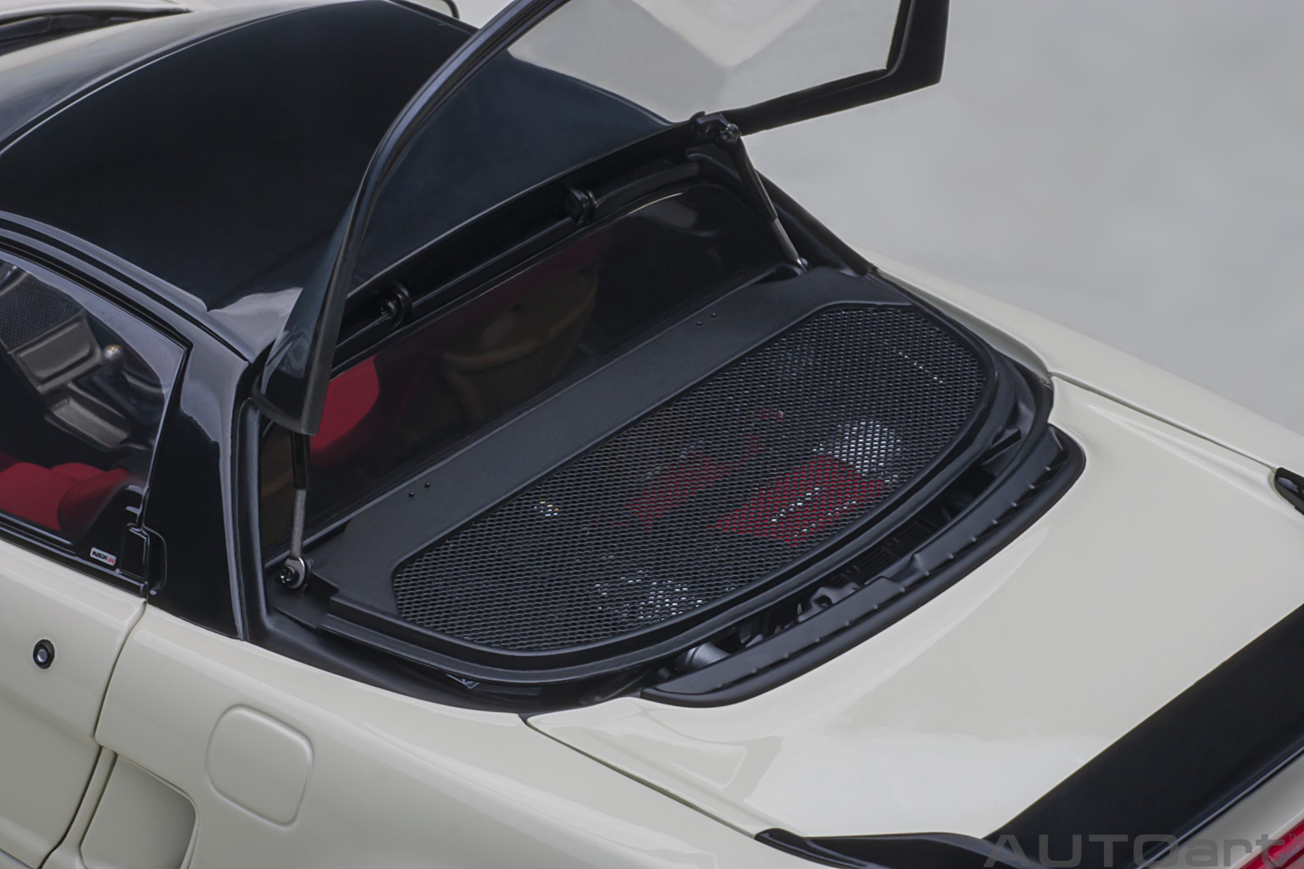 AUTOart Honda NSX-R (NA2) 2019 1:18 - Championship White - Immagine 14