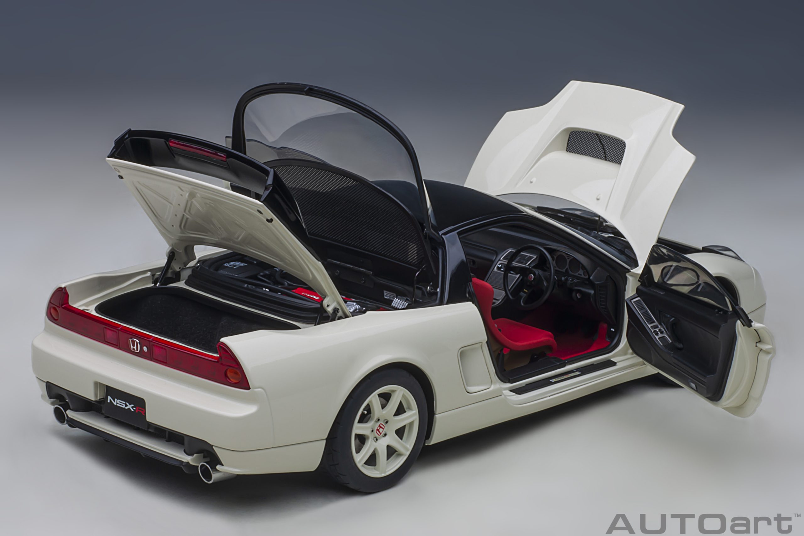 AUTOart Honda NSX-R (NA2) 2019 1:18 - Championship White - Immagine 15