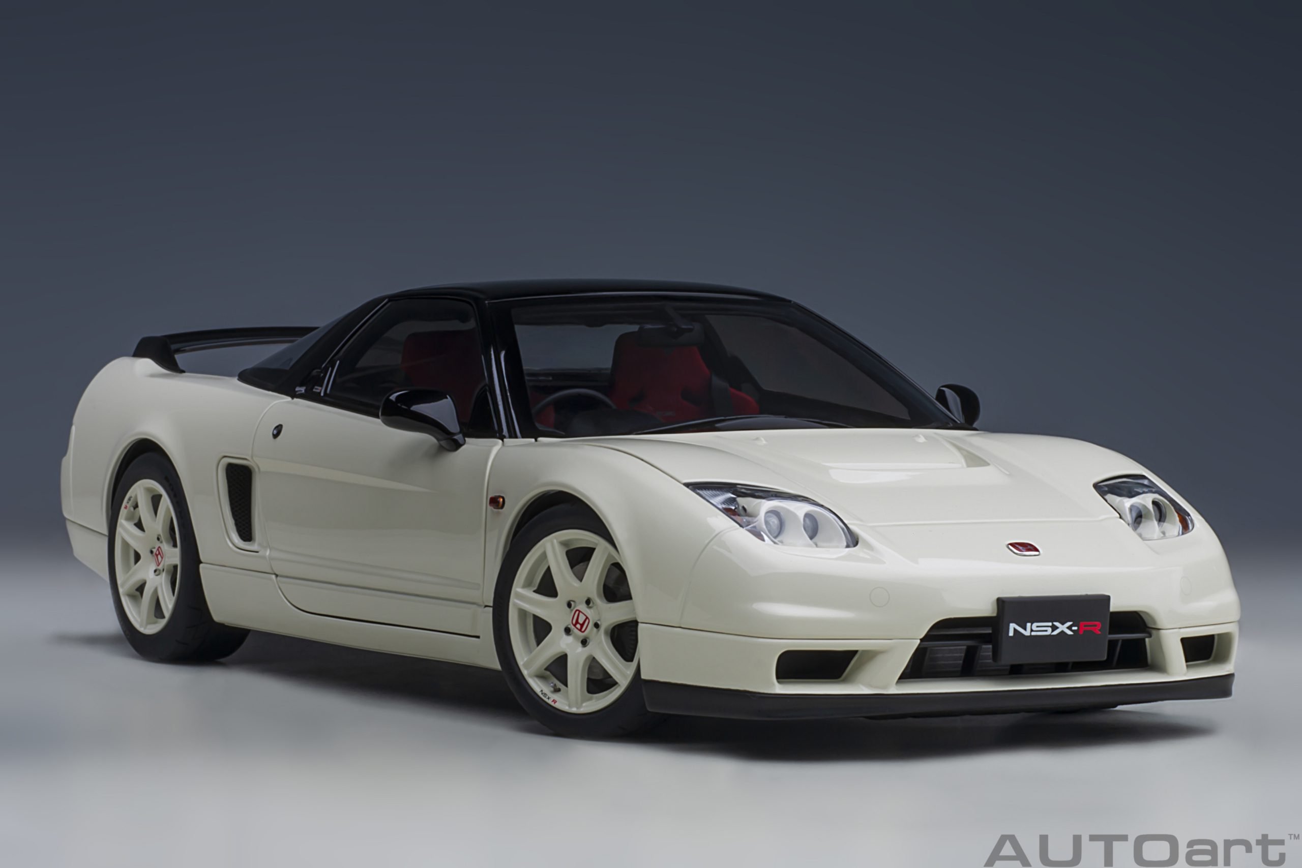 AUTOart Honda NSX-R (NA2) 2019 1:18 - Championship White - Immagine 16