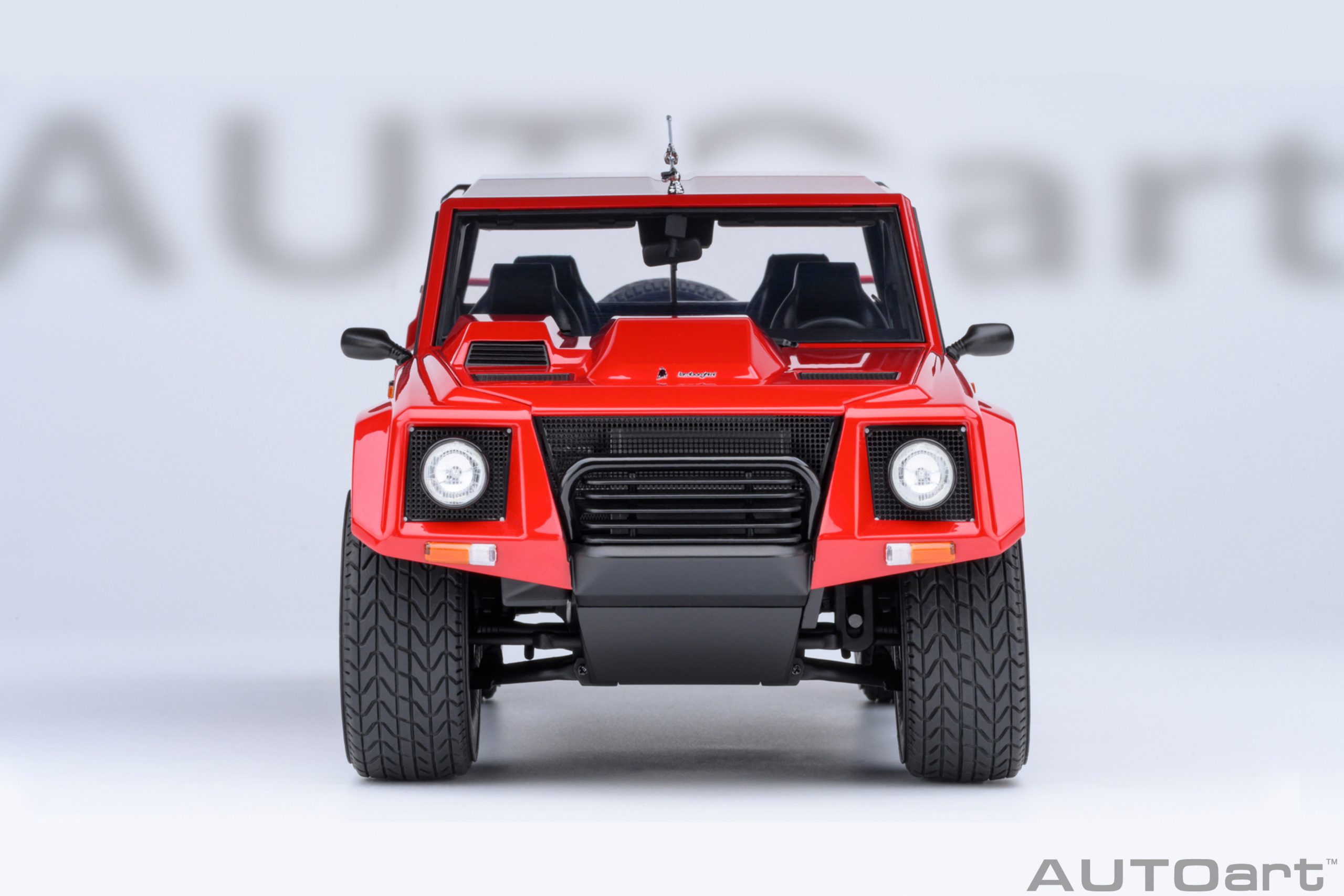 AUTOart Lamborghini LM002 1:18 - Seville Red - Imagen 5