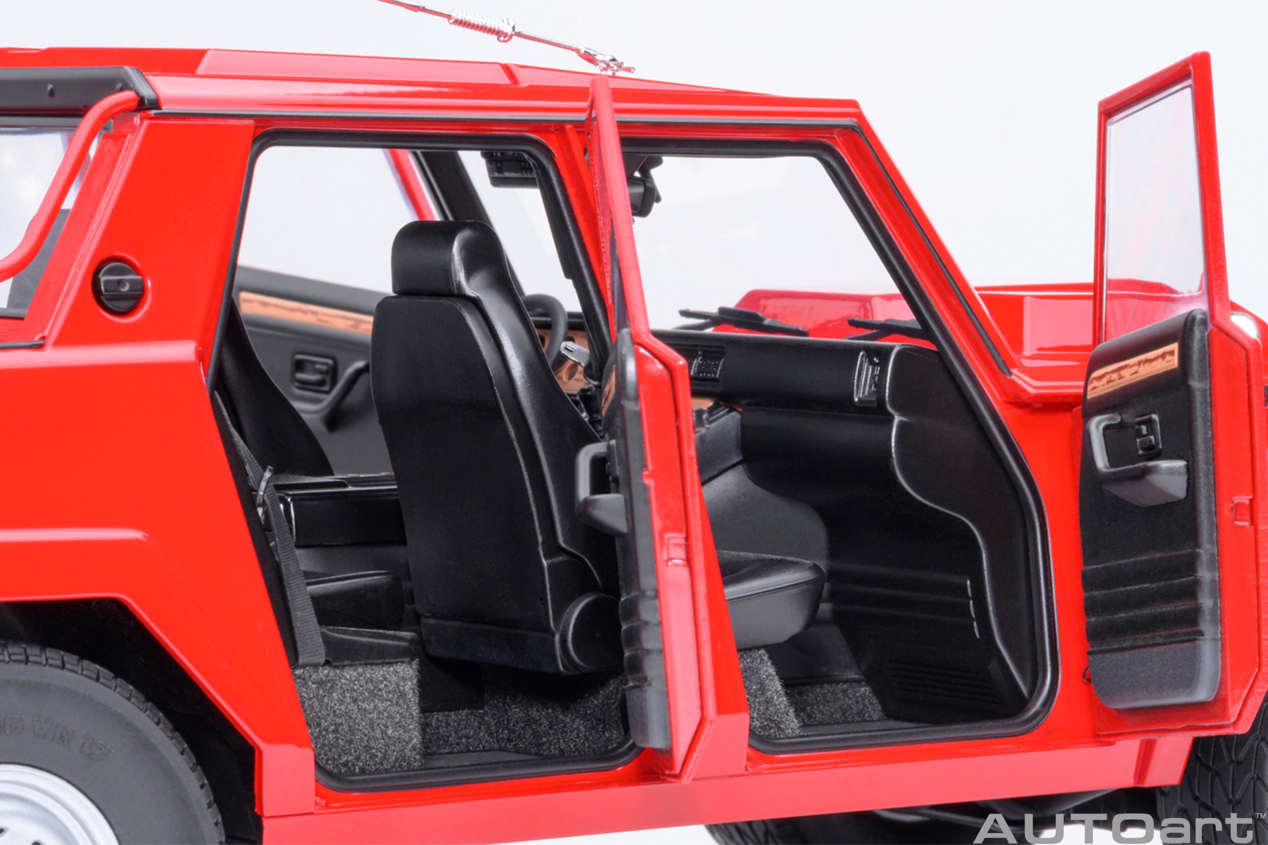 AUTOart Lamborghini LM002 1:18 - Seville Red - Imagen 10