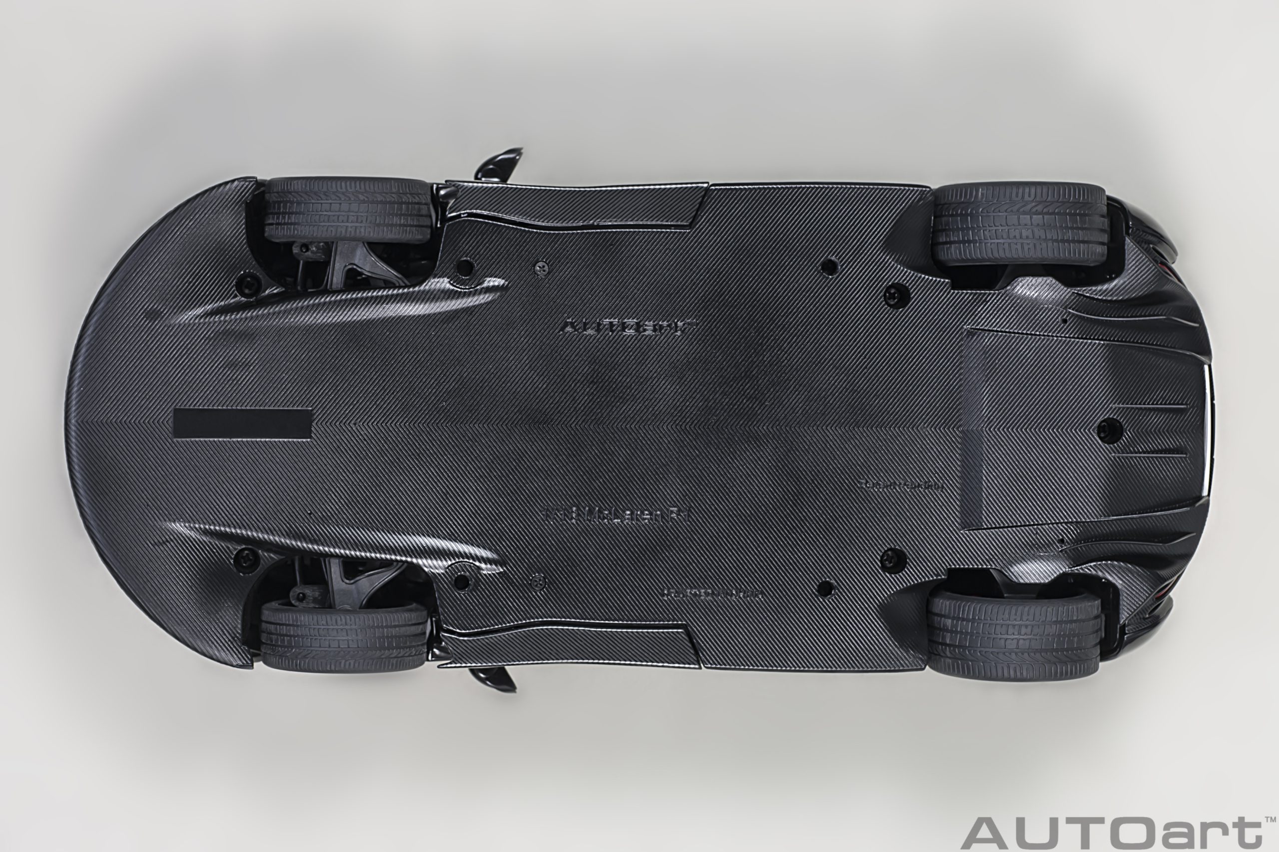 AUTOart McLaren P1 2013 1:18 - Fire Black - Imagen 8