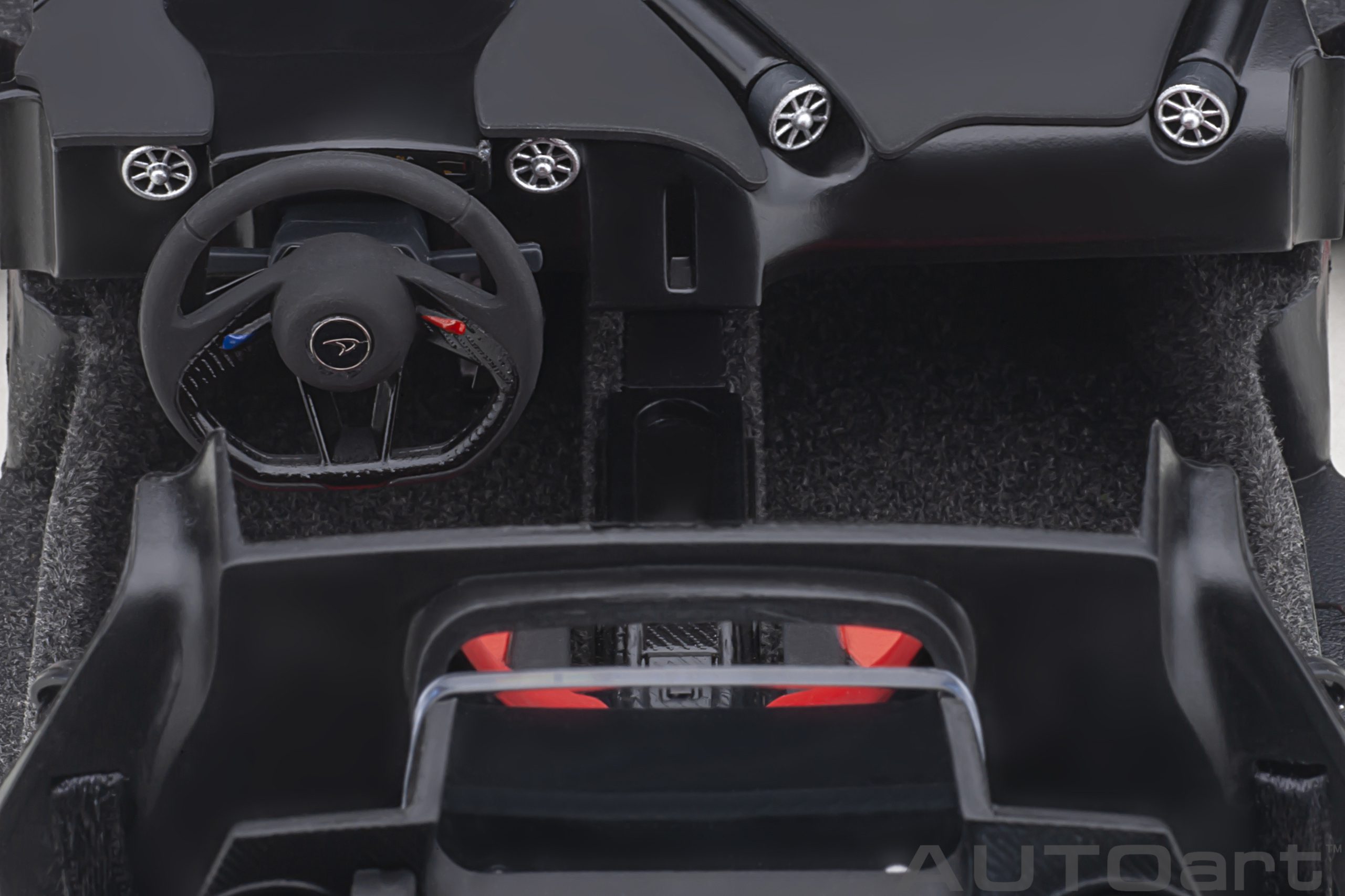 AUTOart McLaren P1 2013 1:18 - Fire Black - Imagen 18