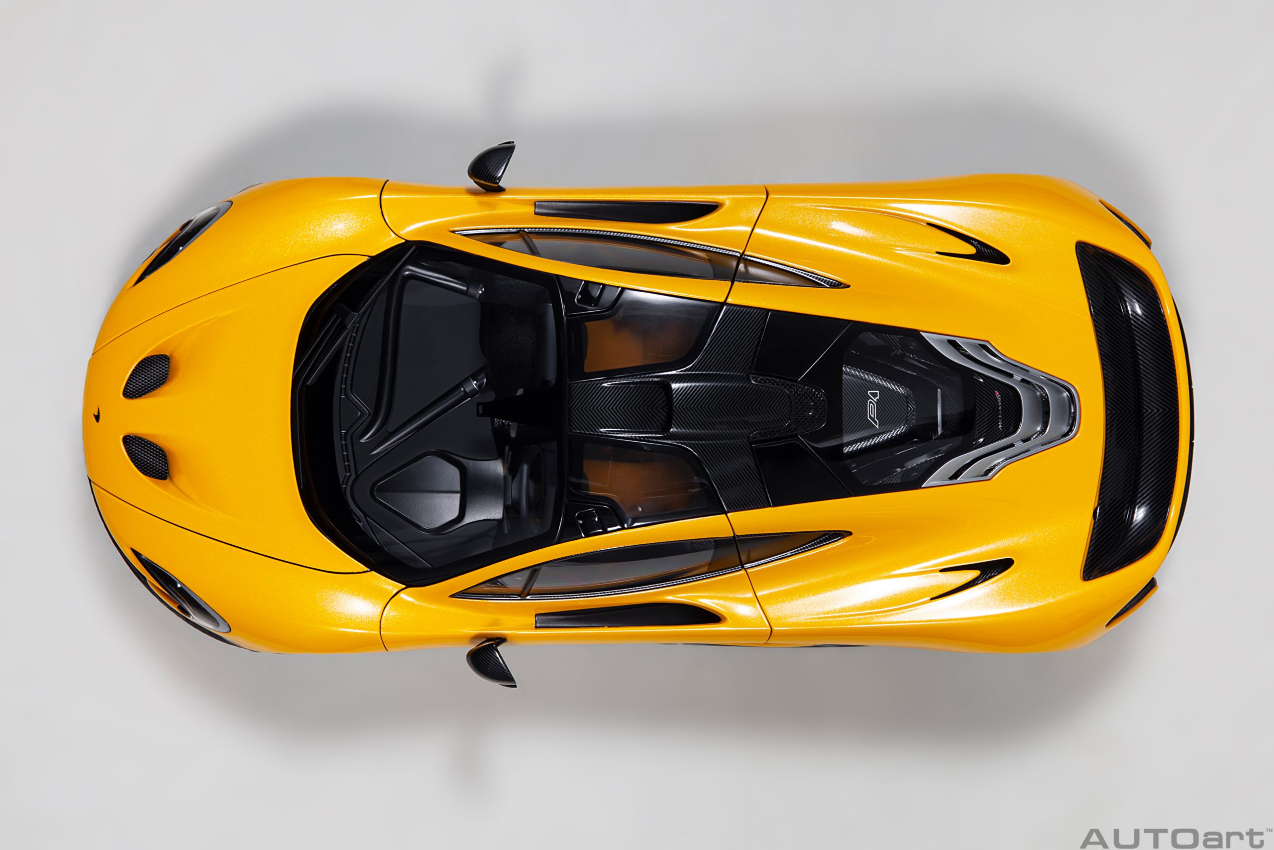 AUTOart McLaren P1 2013 1:18 - Volcano Yellow - Immagine 7
