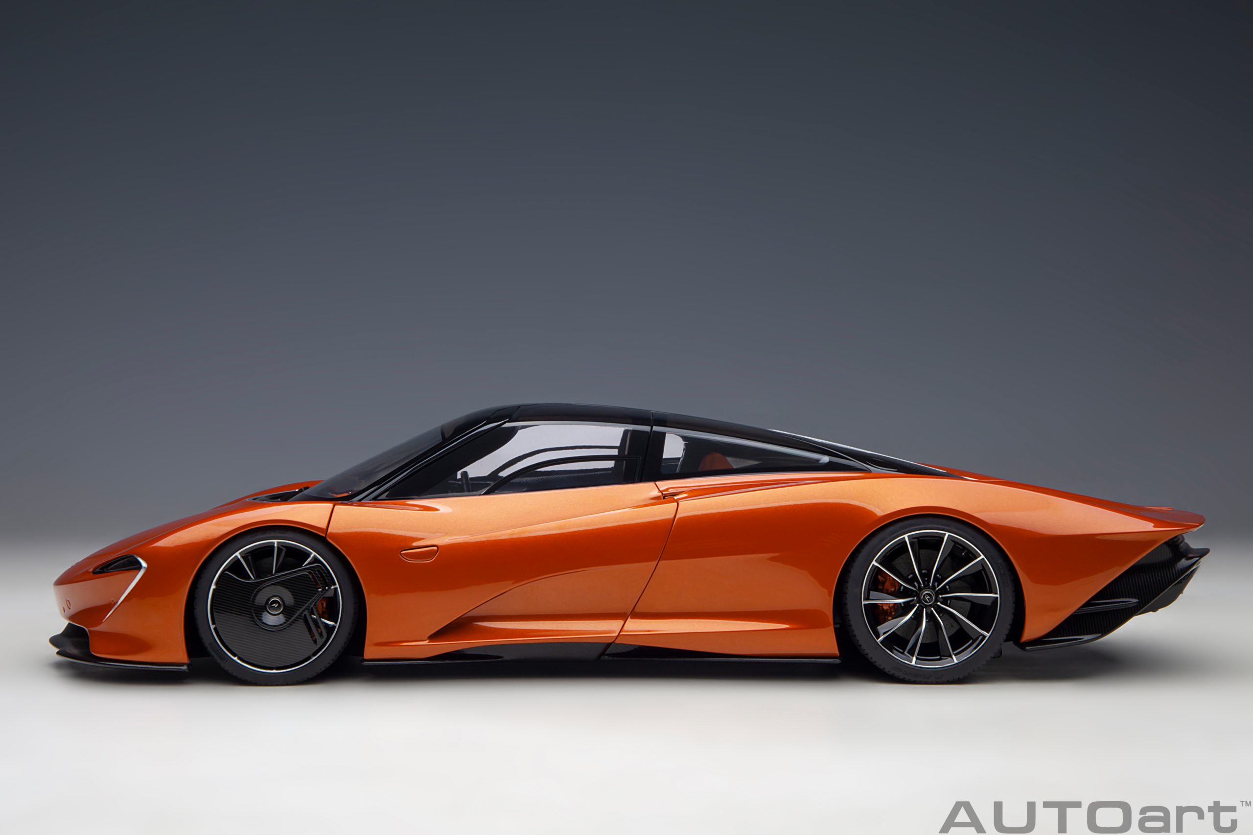 AUTOart McLaren Speedtail 1:18 - Volcano Orange - Image 3