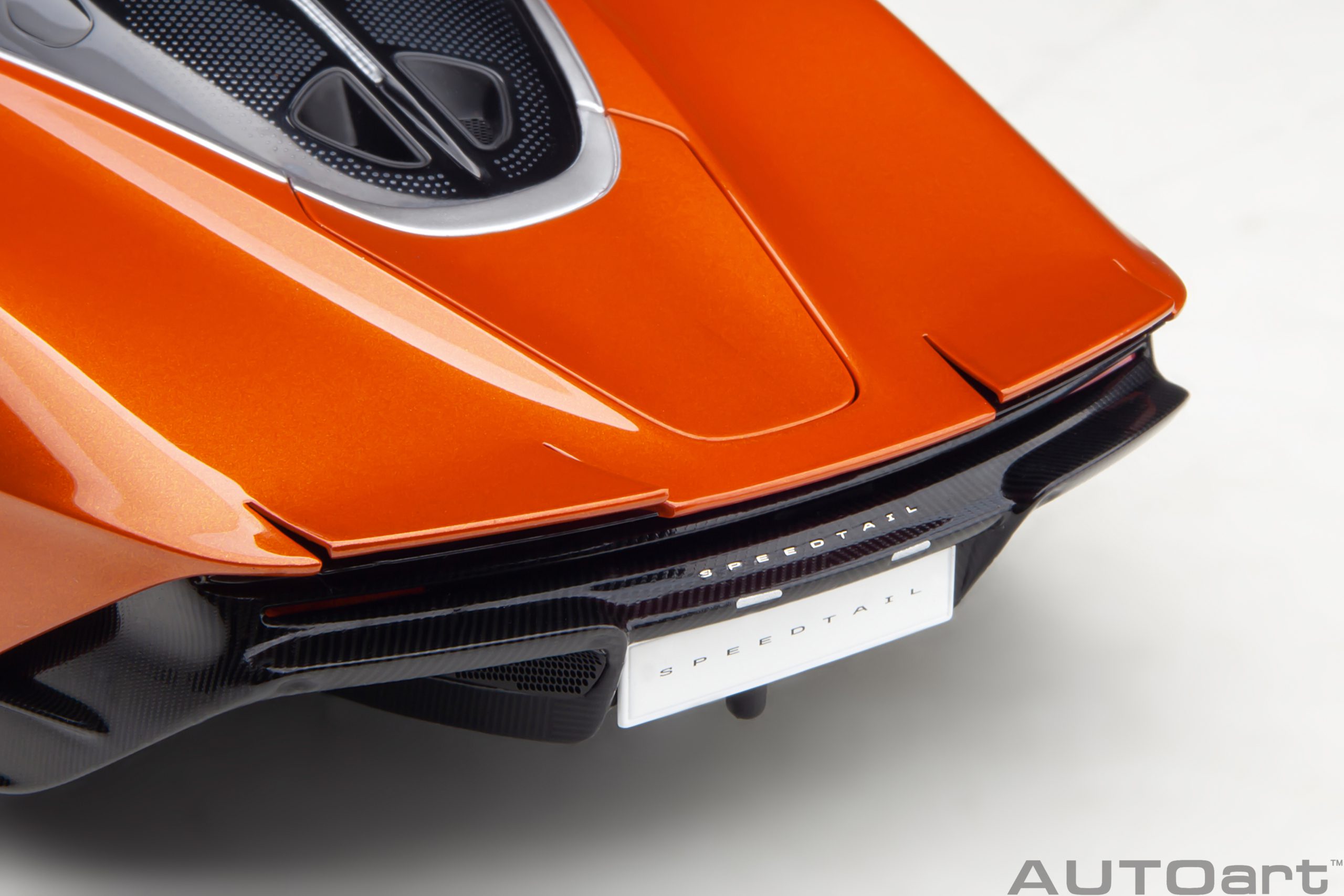 AUTOart McLaren Speedtail 1:18 - Volcano Orange - Image 15