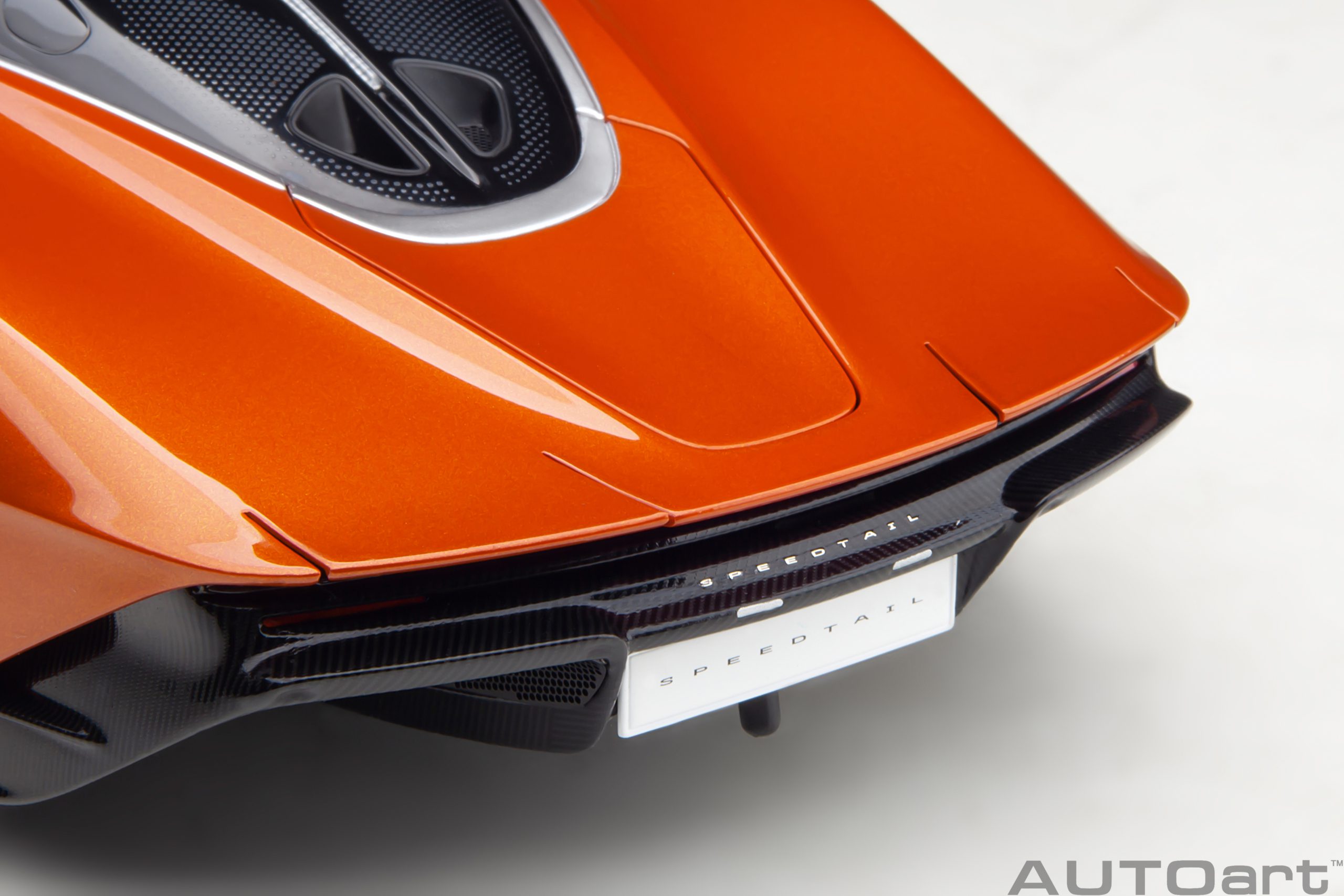 AUTOart McLaren Speedtail 1:18 - Volcano Orange - Image 16
