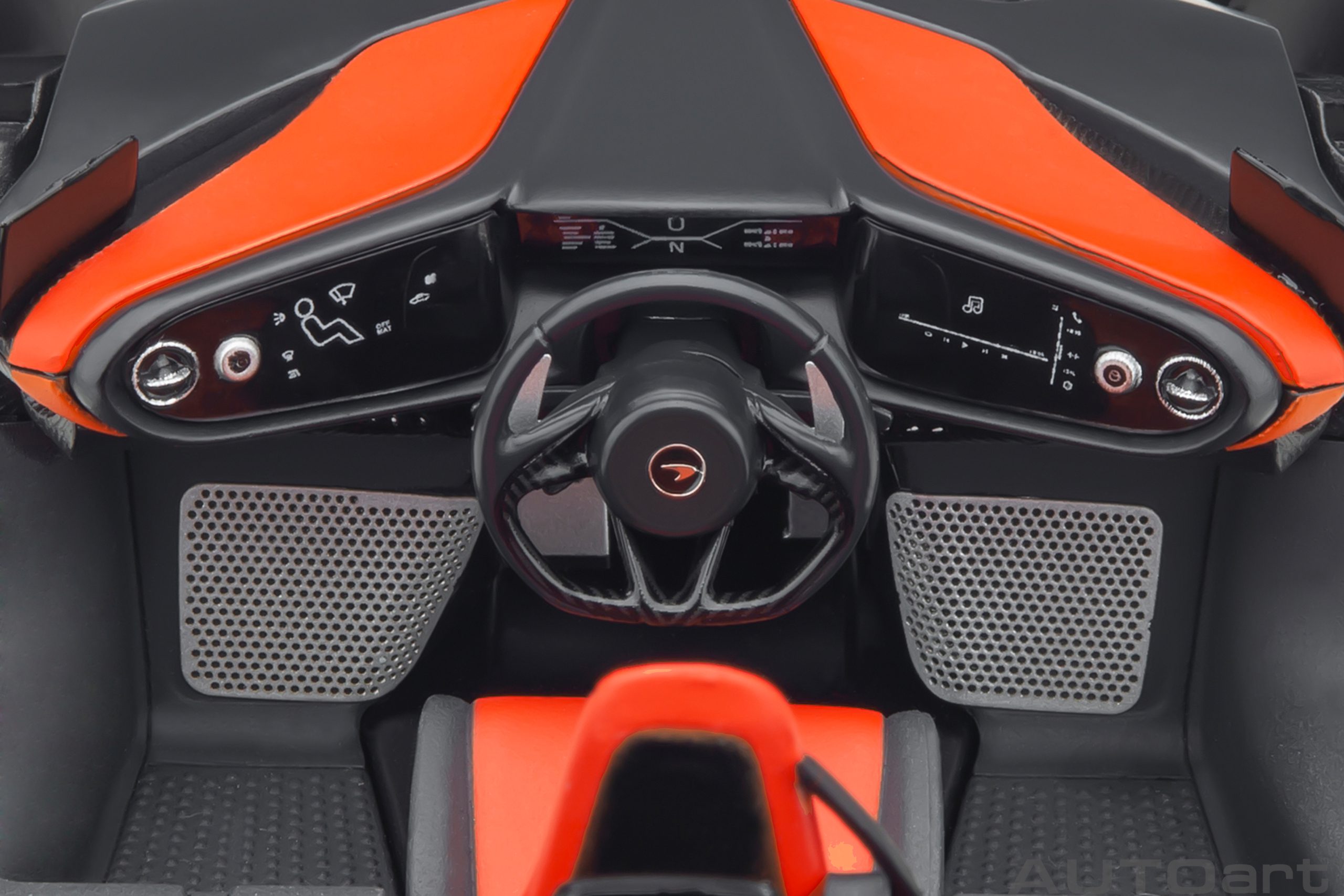 AUTOart McLaren Speedtail 1:18 - Volcano Orange - Image 20