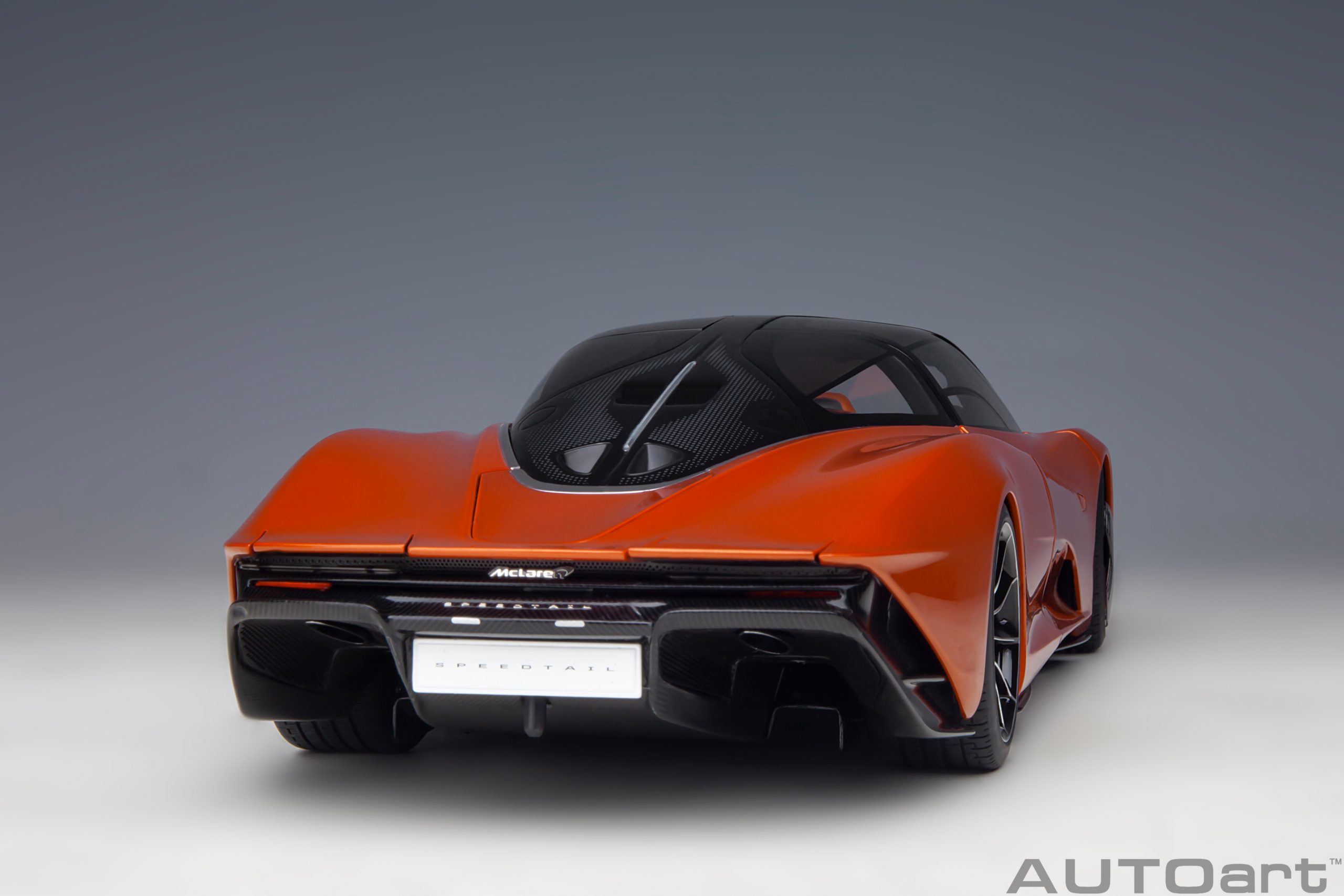 AUTOart McLaren Speedtail 1:18 - Volcano Orange - Image 25