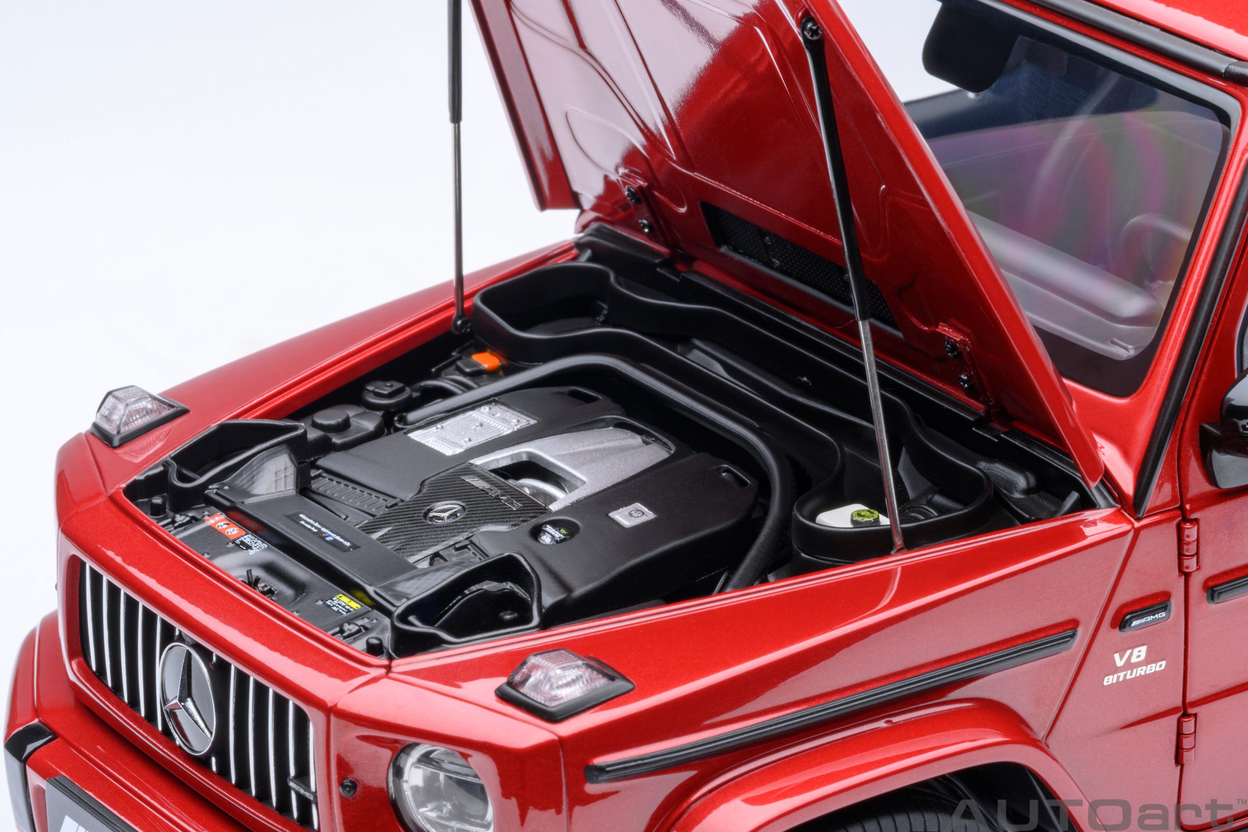 AUTOart Mercedes-AMG G63 2019 1:18 - Designo Cardinal Red Metallic - Image 11