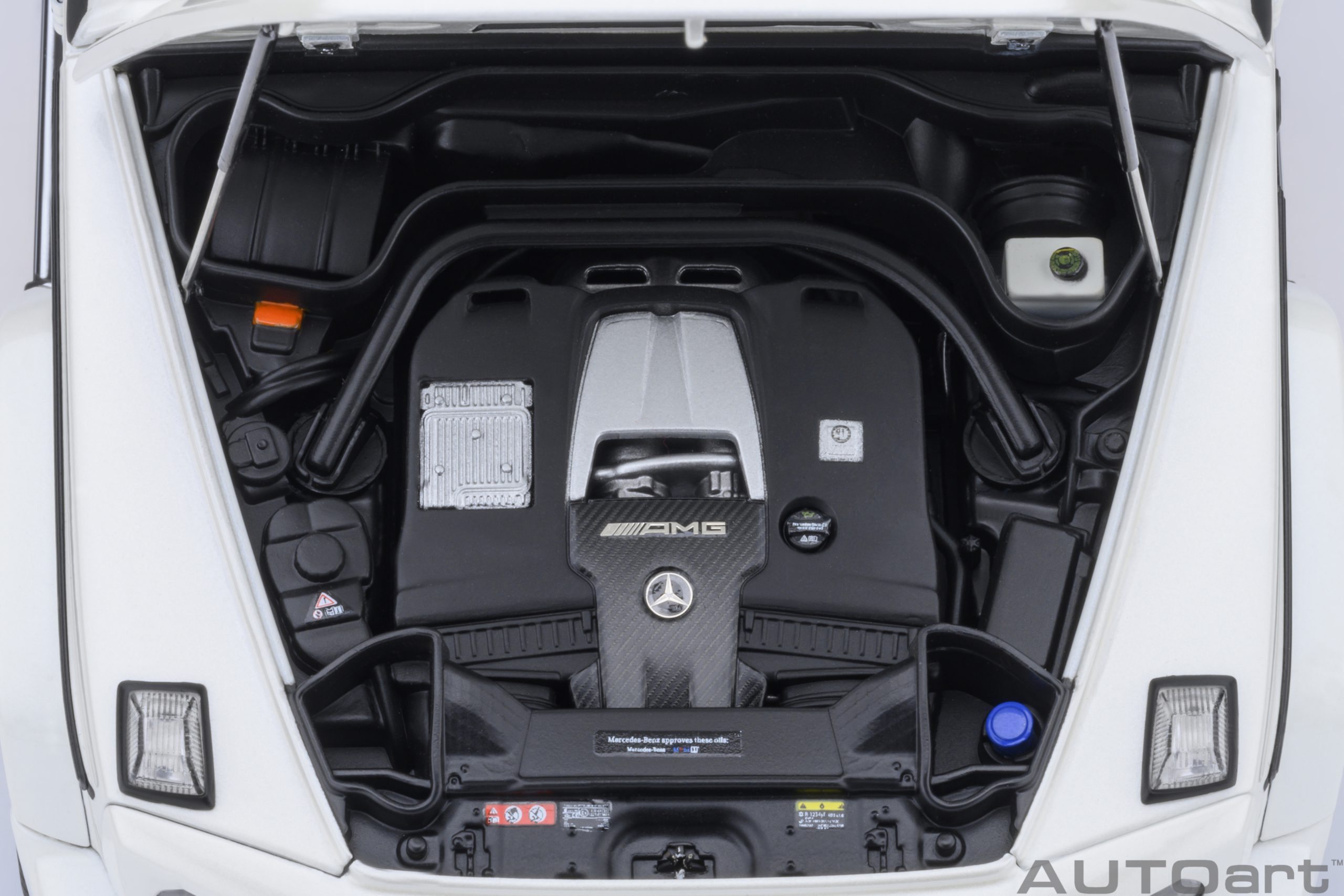 AUTOart Mercedes-AMG G63 2019 1:18 - Designo Brilliant White Metallic - Image 12