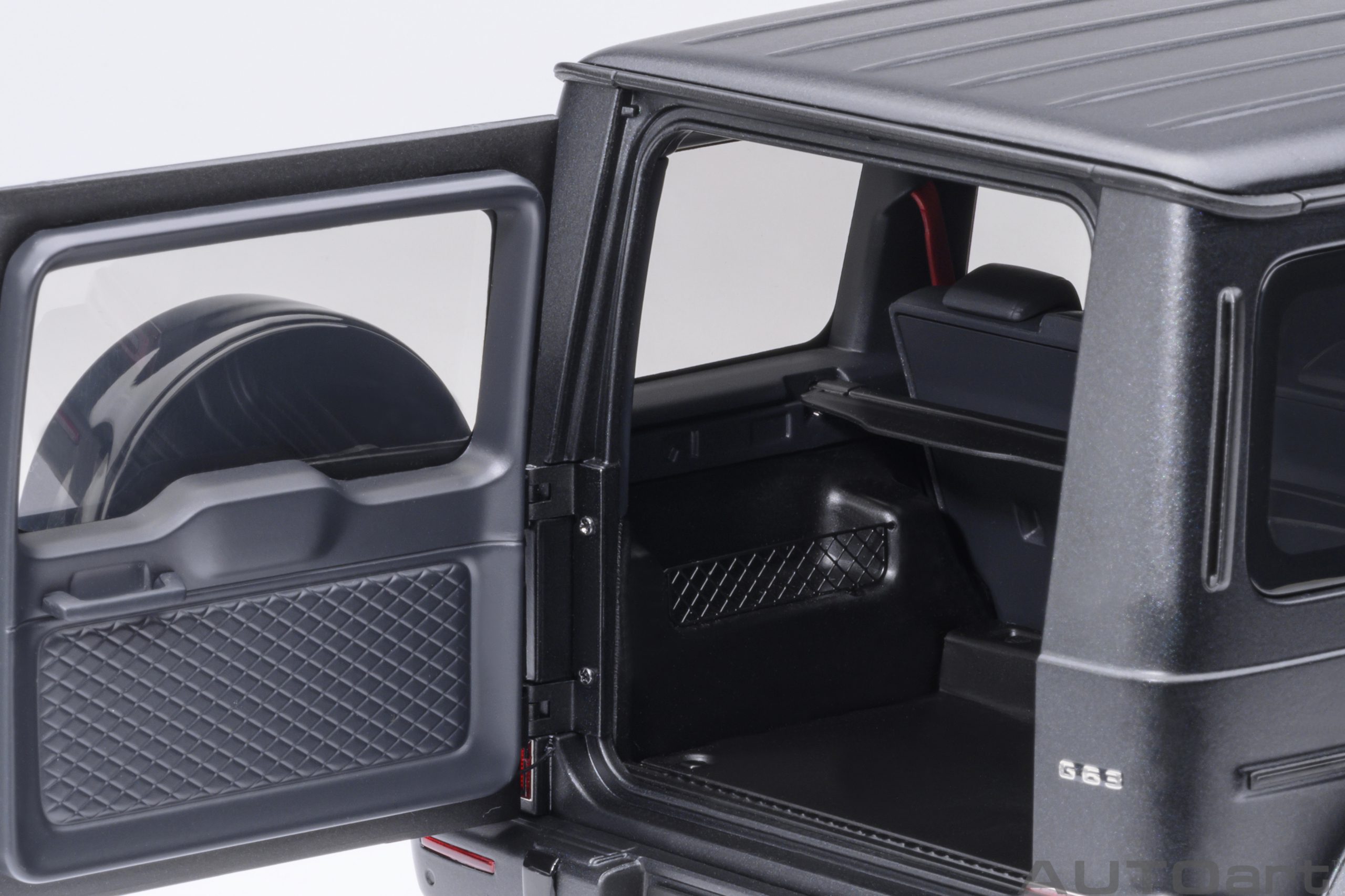 AUTOart Mercedes-AMG G63 2019 1:18 - Designo Night Black Magno - Image 13