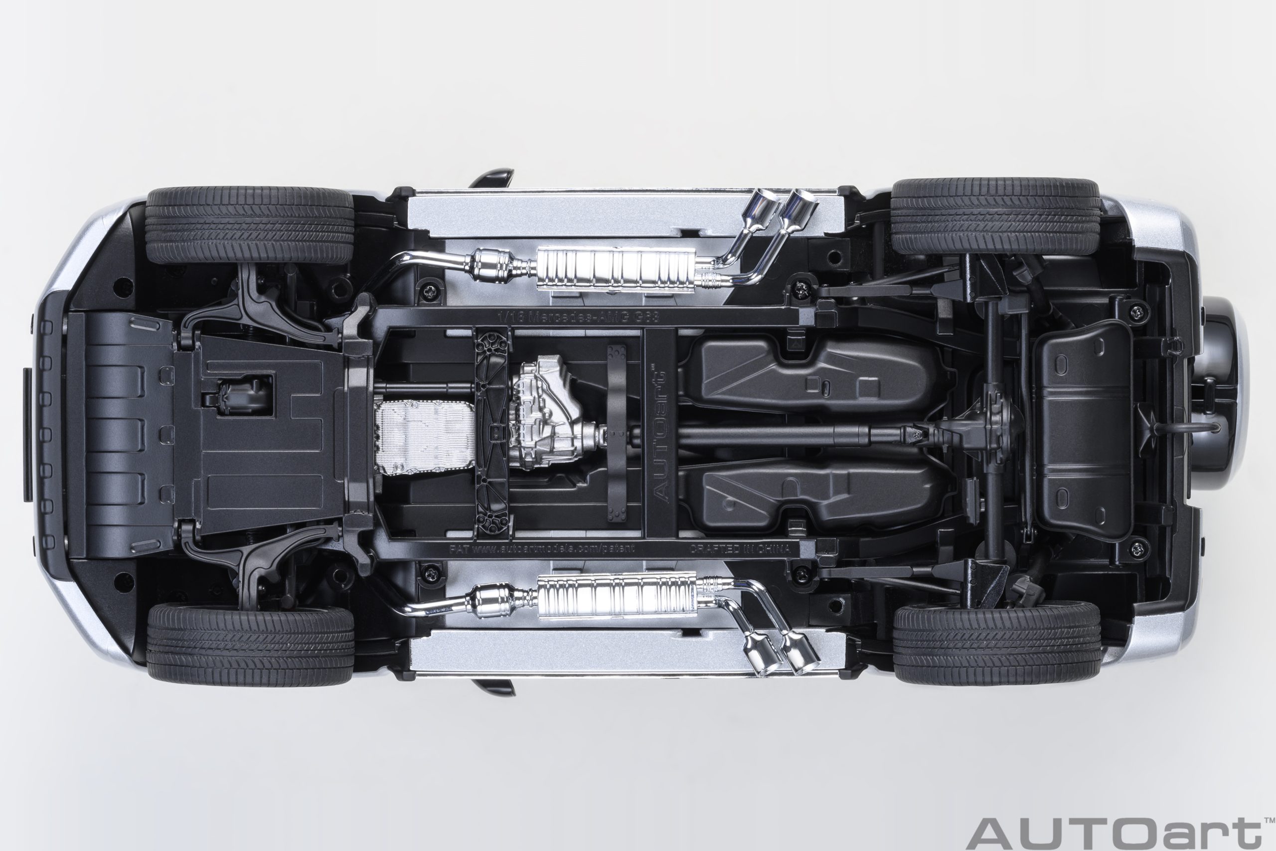 AUTOart Mercedes-AMG G63 2019 1:18 - Iridium Silver Metallic - Image 8