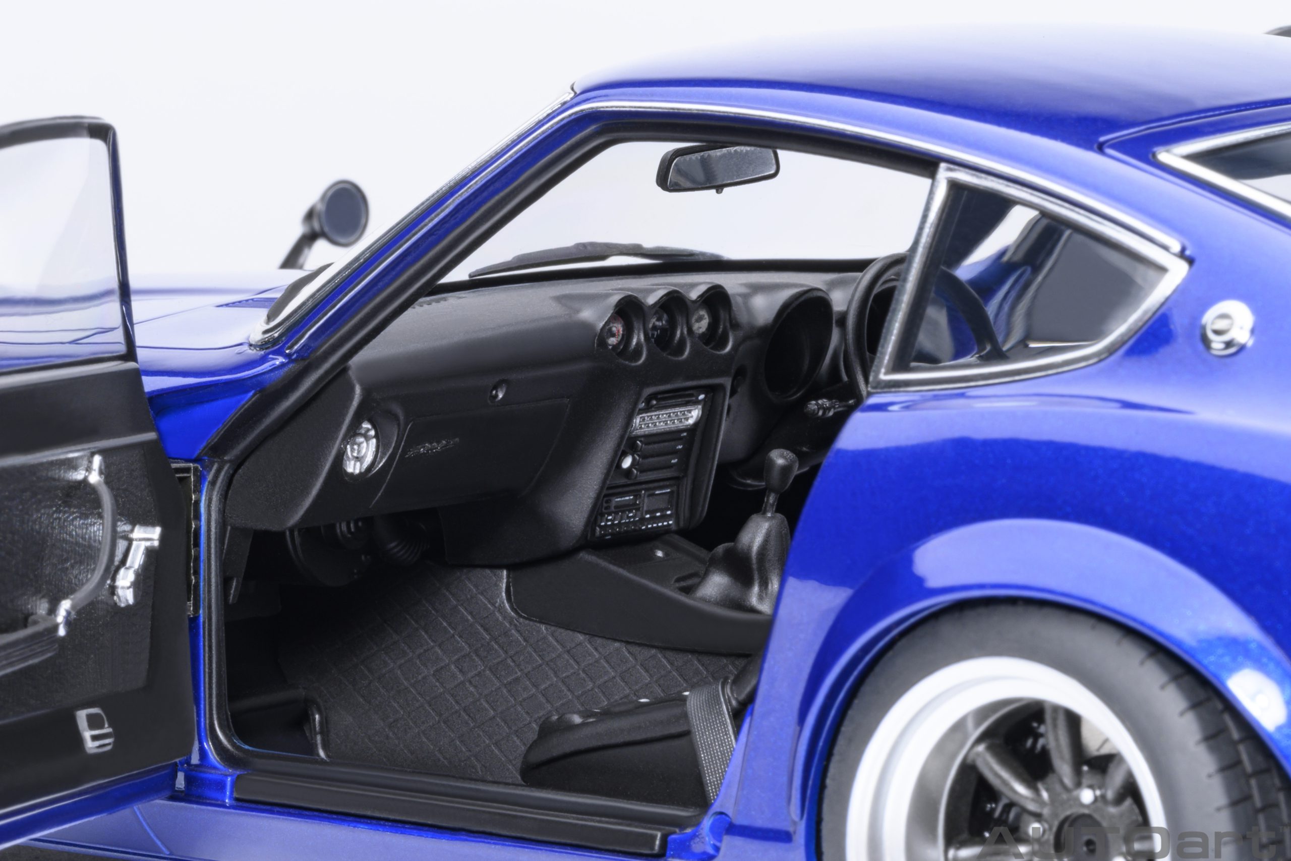 AUTOart Nissan Fairlady Z Wangan Midnight "Akuma no Z" 1:18 - Image 9