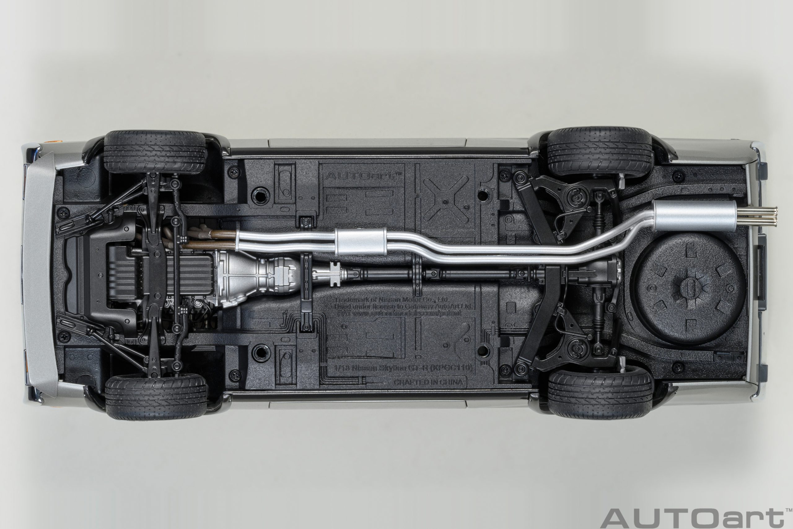 AUTOart Nissan Skyline 2000 GT-R 1973 (KPGC110) Tuned Version 1:18 - Silver - Imagen 8