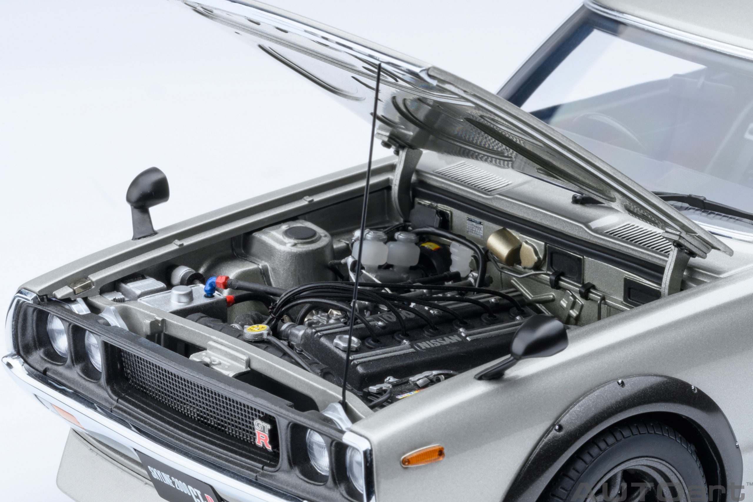 AUTOart Nissan Skyline 2000 GT-R 1973 (KPGC110) Tuned Version 1:18 - Silver - Imagen 11