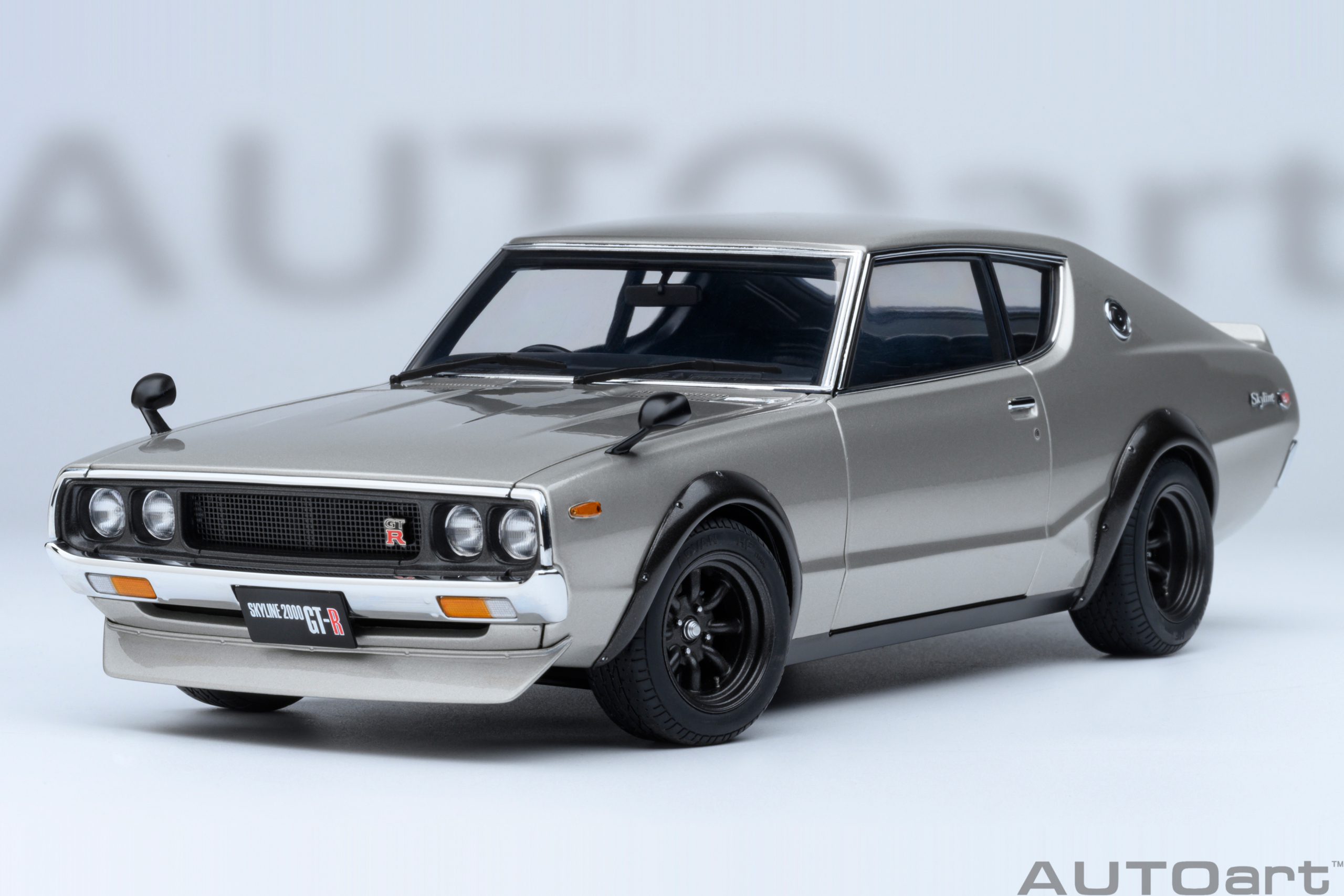 AUTOart Nissan Skyline 2000 GT-R 1973 (KPGC110) Tuned Version 1:18 - Silver - Imagen 17