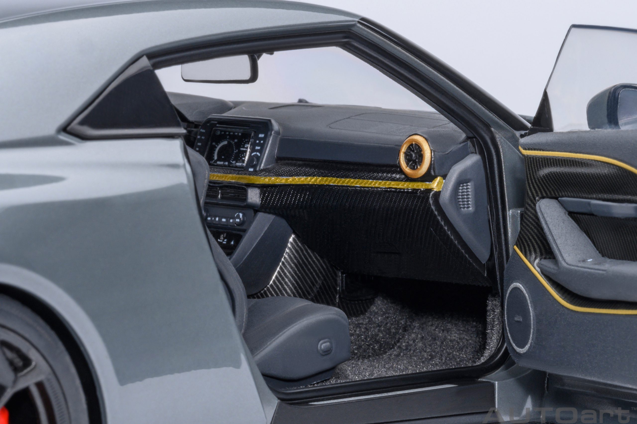 AUTOart Nissan GT-R50 by Italdesign Goodwood Version 2020 1:18 - Image 10