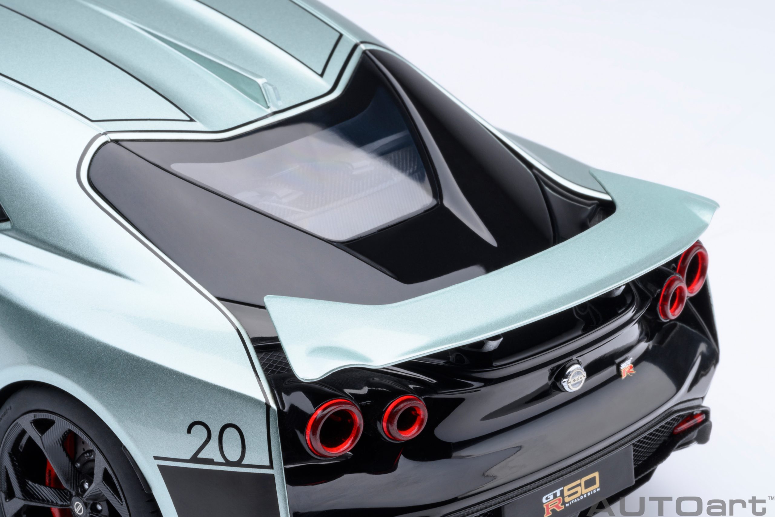 AUTOart Nissan GT-R50 by Italdesign 2020 1:18 - Metallic Green/Black - Imagen 13