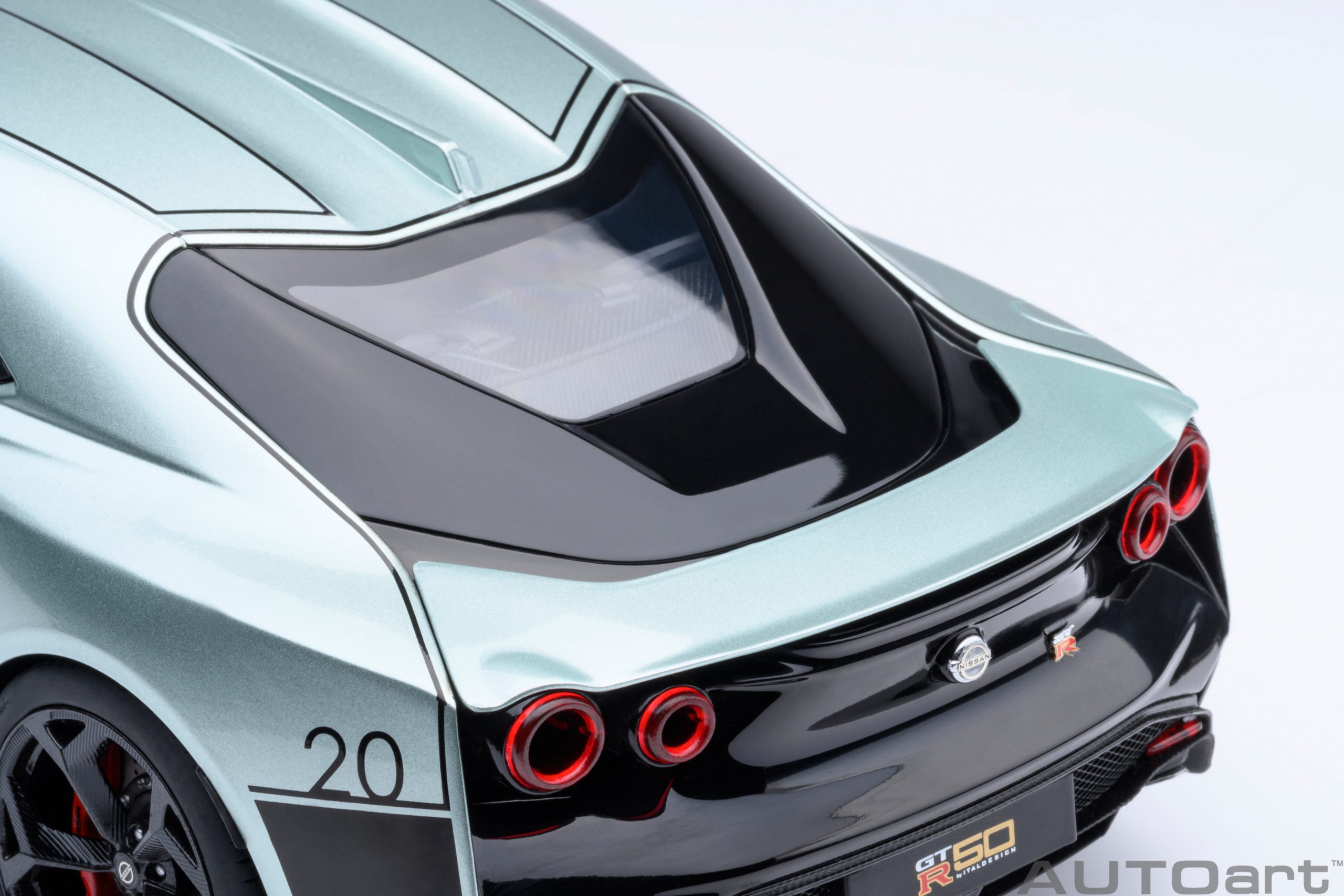 AUTOart Nissan GT-R50 by Italdesign 2020 1:18 - Metallic Green/Black - Imagen 15