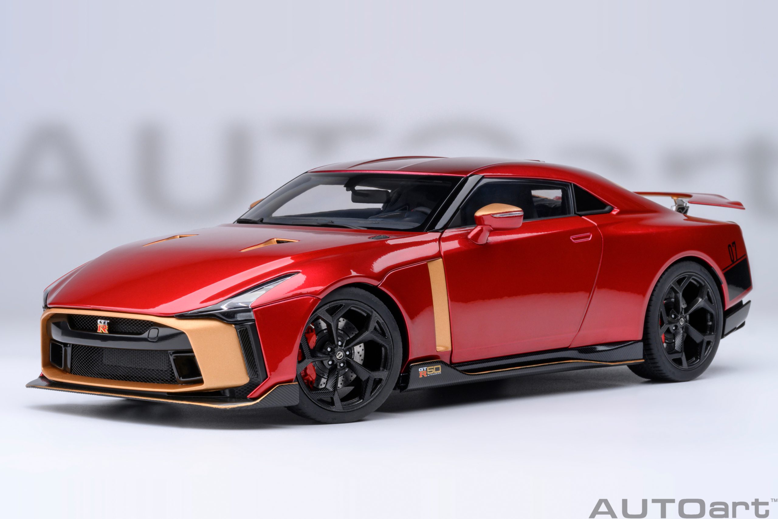 AUTOart Nissan GT-R50 by Italdesign 2020 1:18 - Rouge Métallique / Or