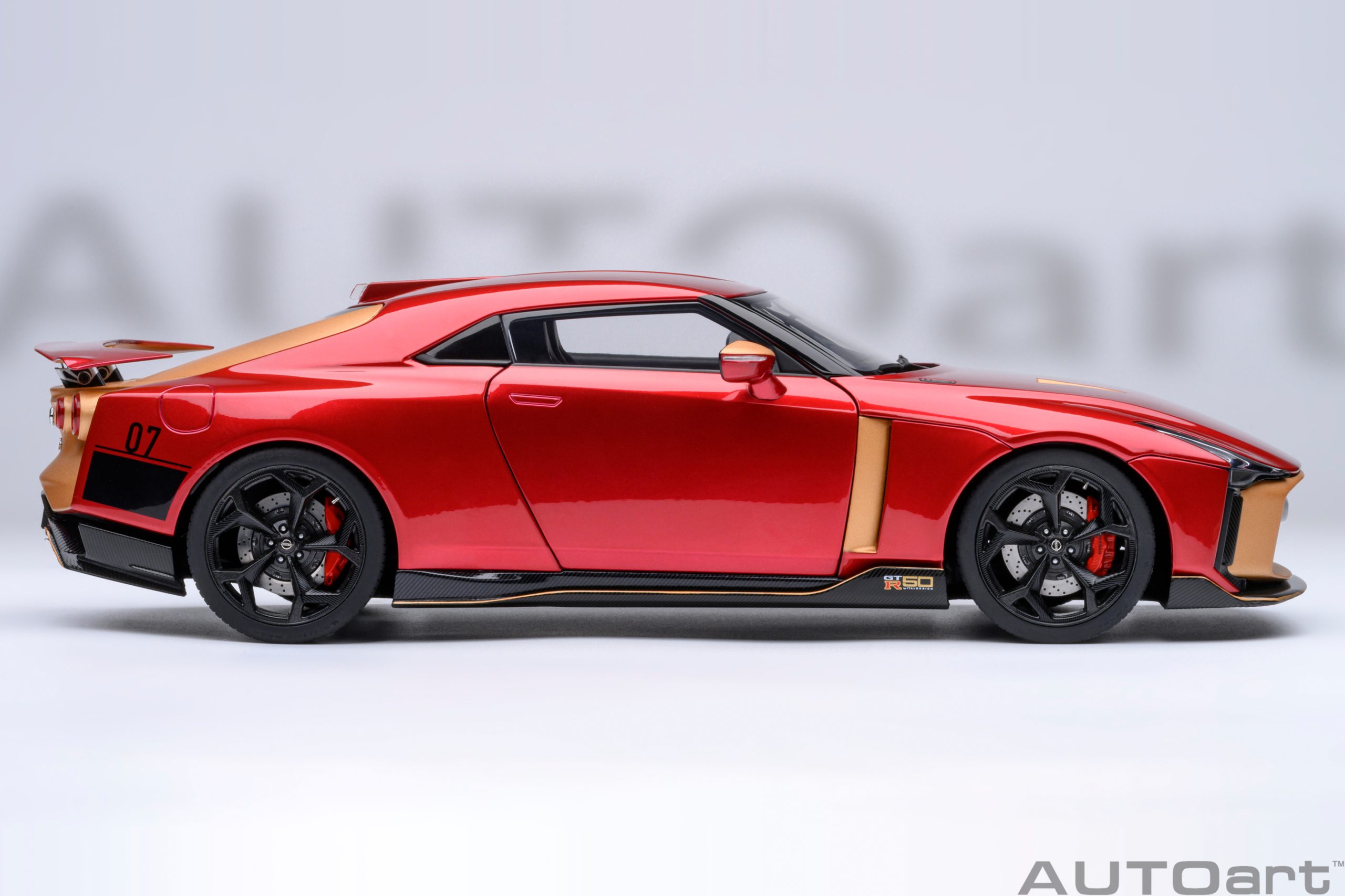 AUTOart Nissan GT-R50 by Italdesign 2020 1:18 - Metallic Red / Gold - Image 4